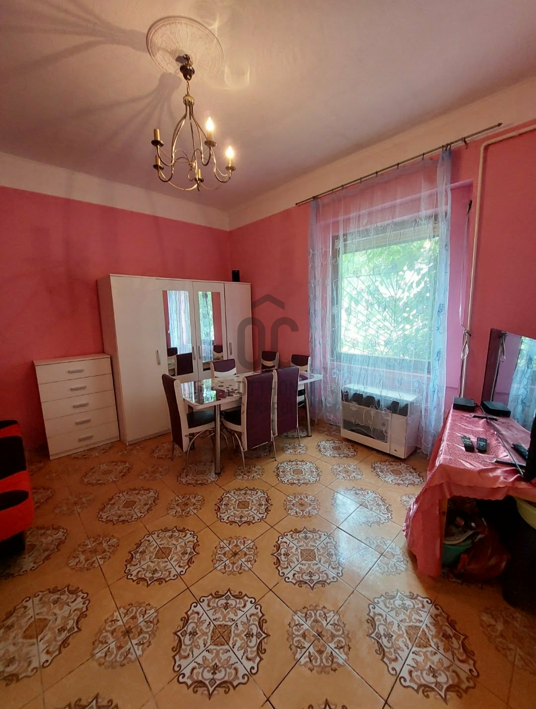 Gallery zoom image