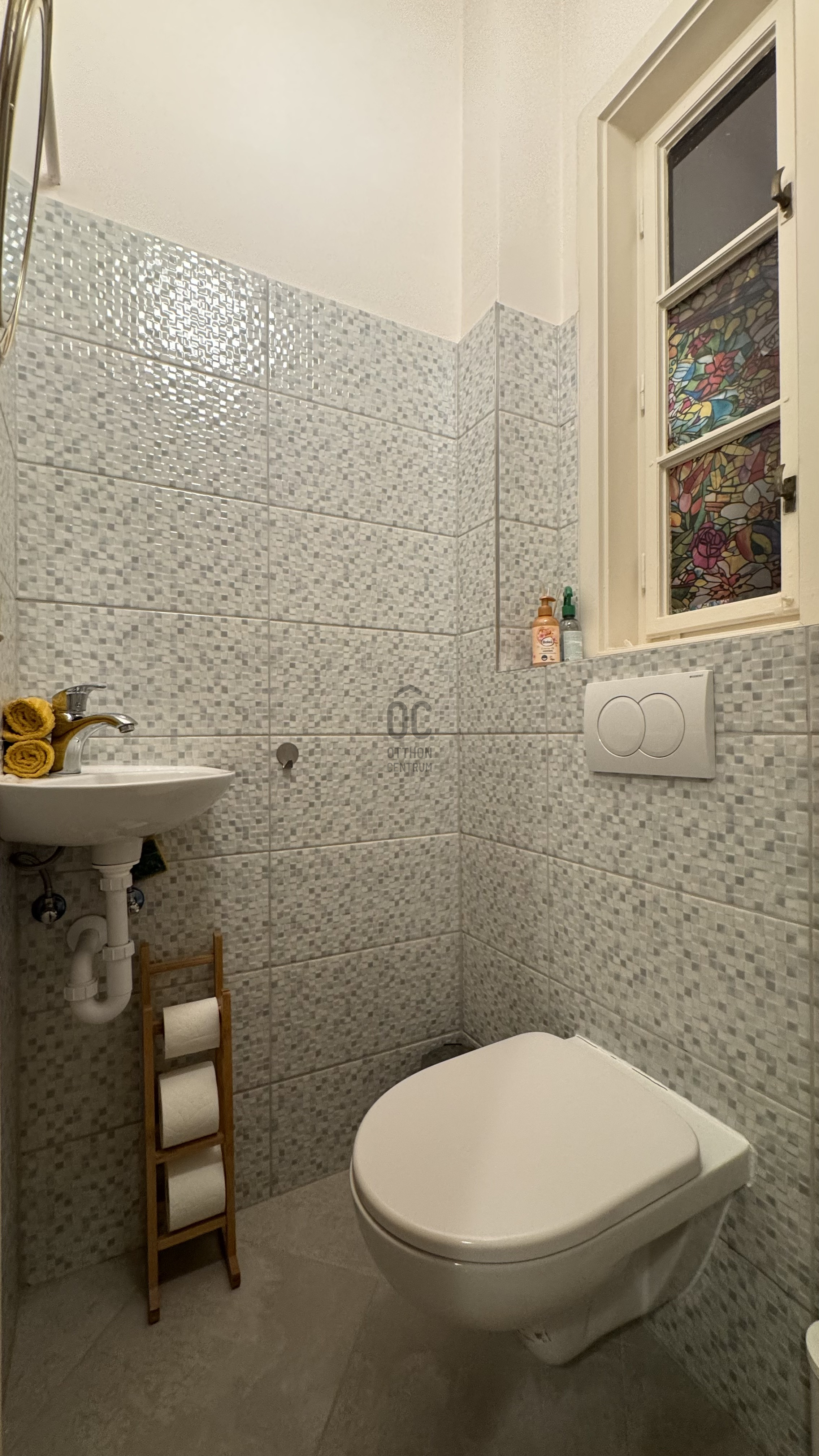 Gallery zoom image