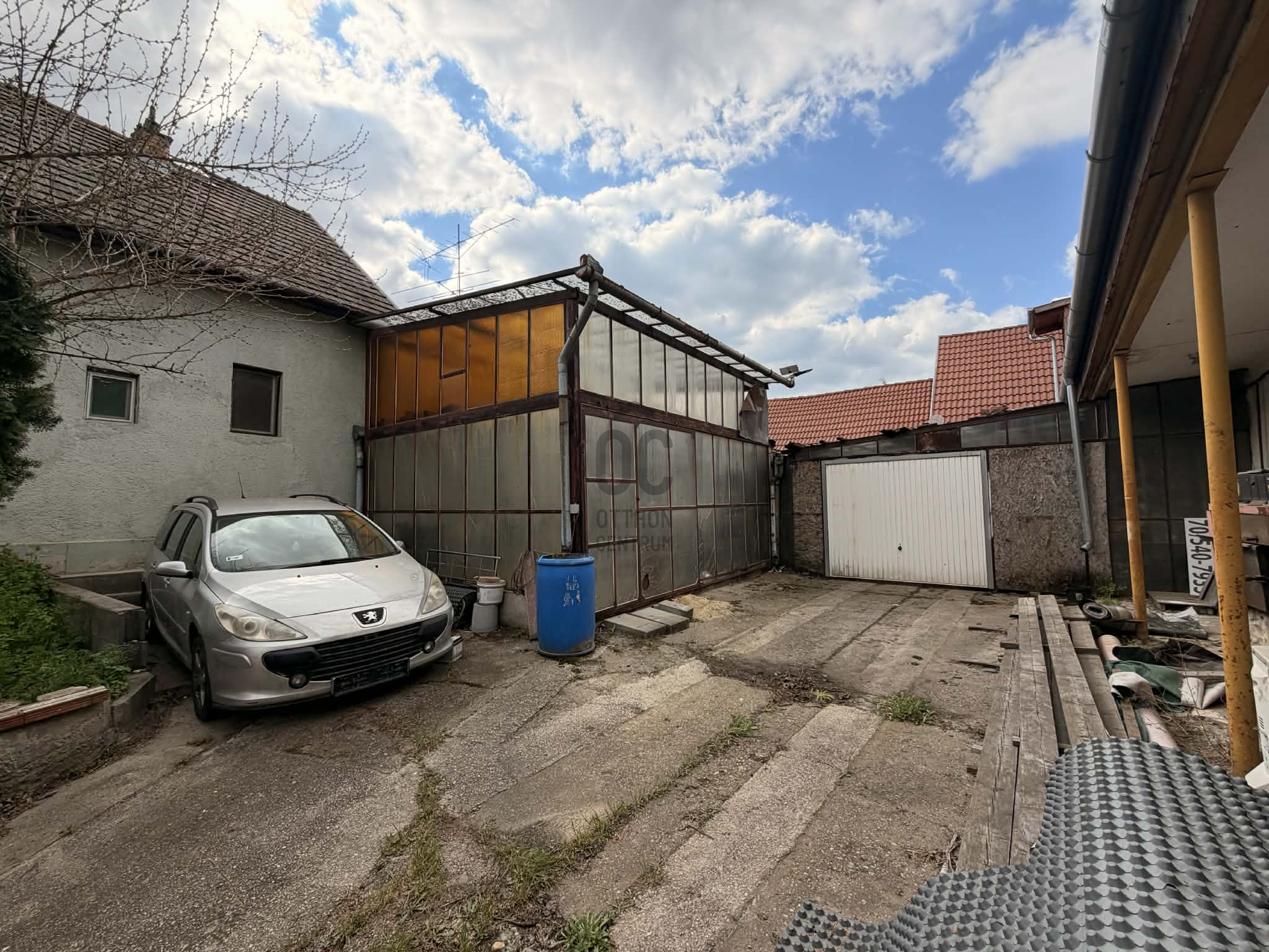 Gallery zoom image