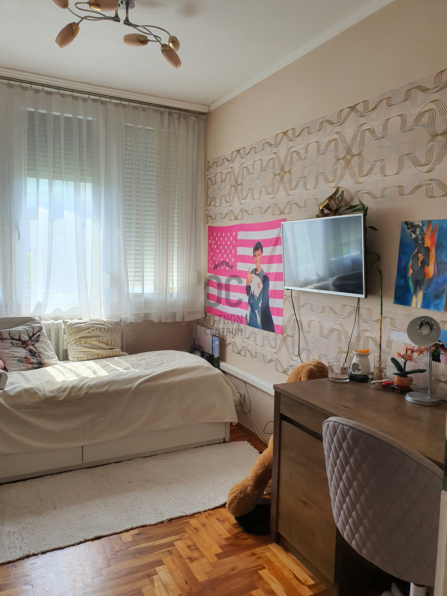 Gallery zoom image