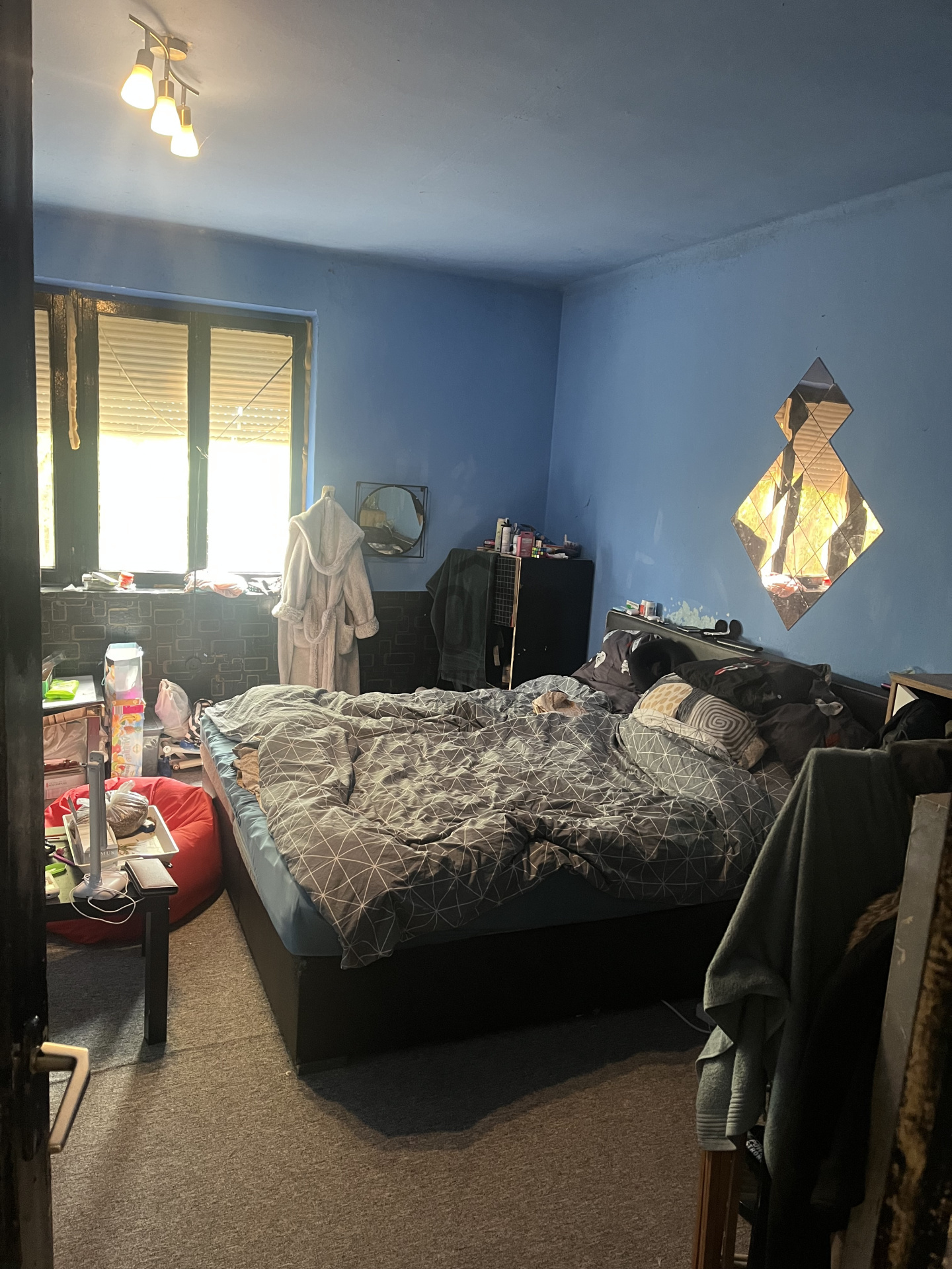 Gallery zoom image
