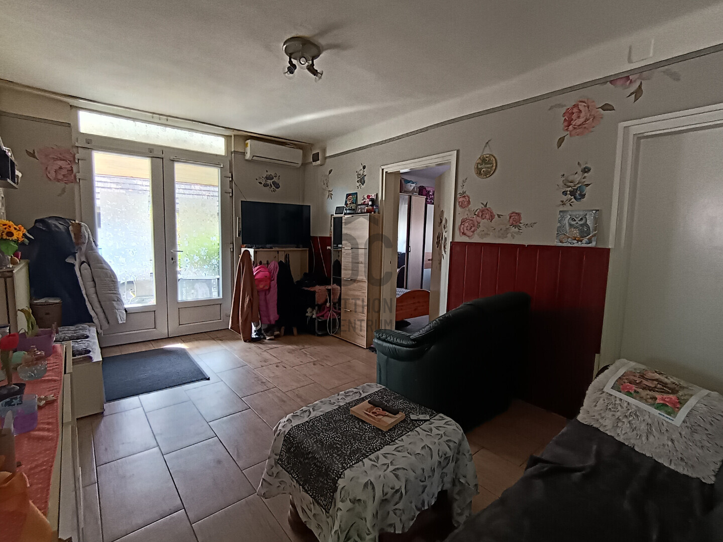 Gallery zoom image