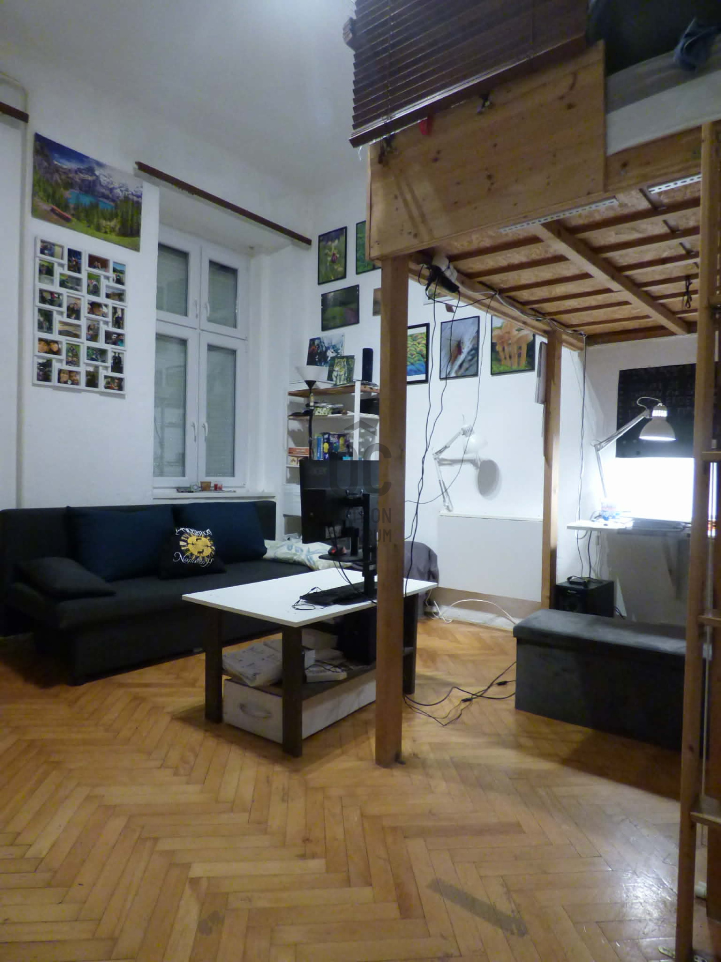 Gallery zoom image