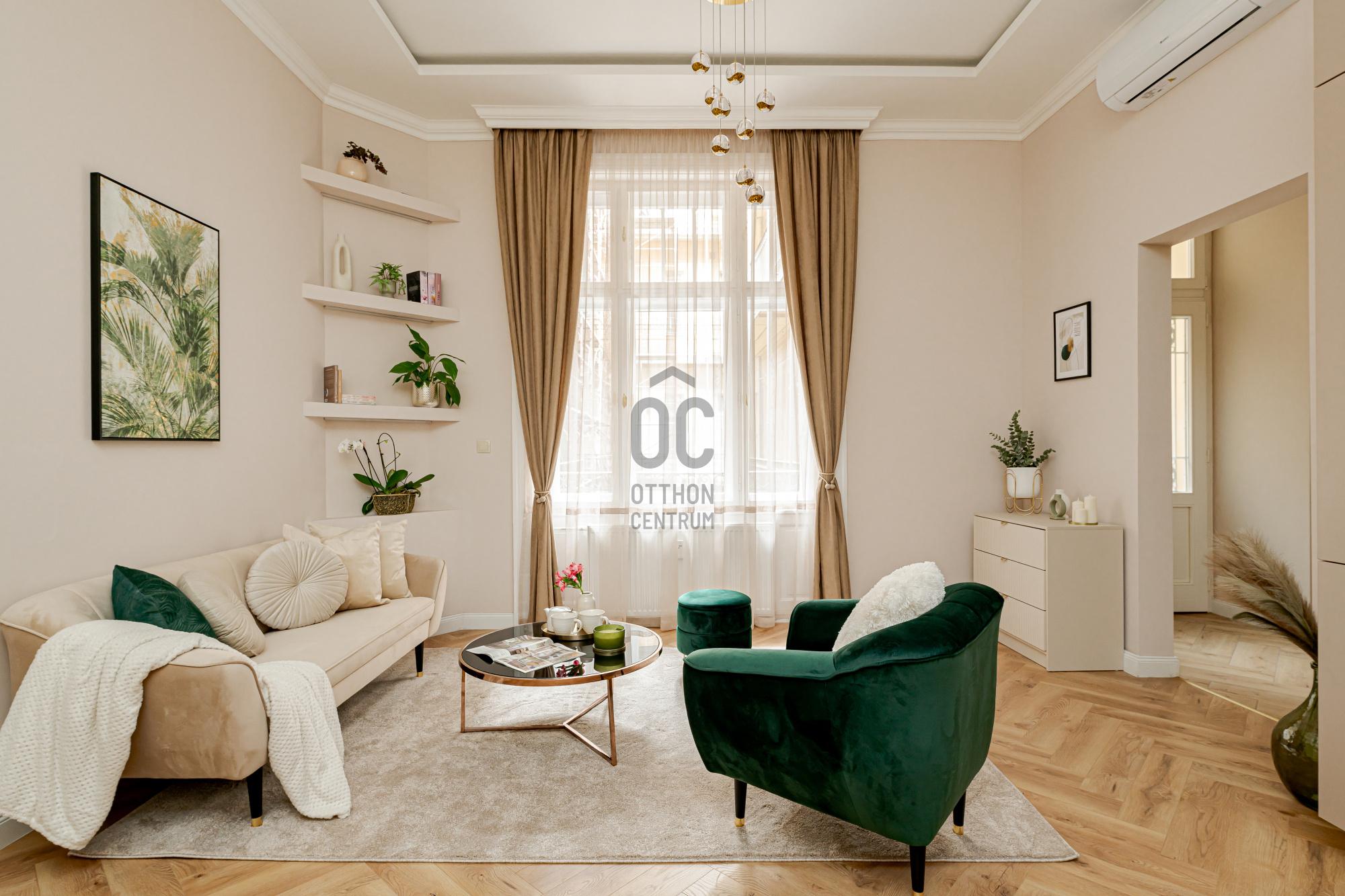 Gallery zoom image