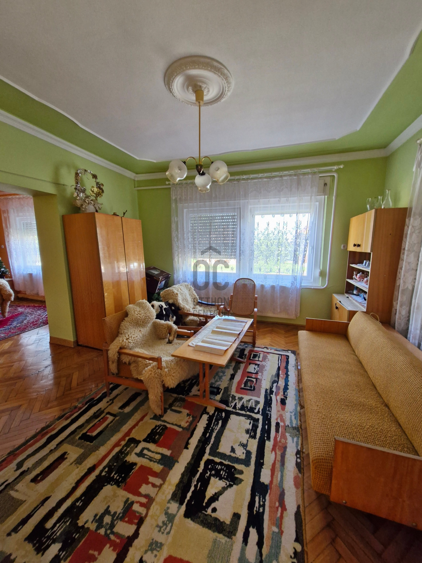 Gallery zoom image