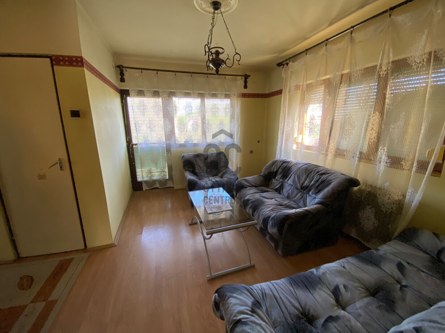 Gallery zoom image