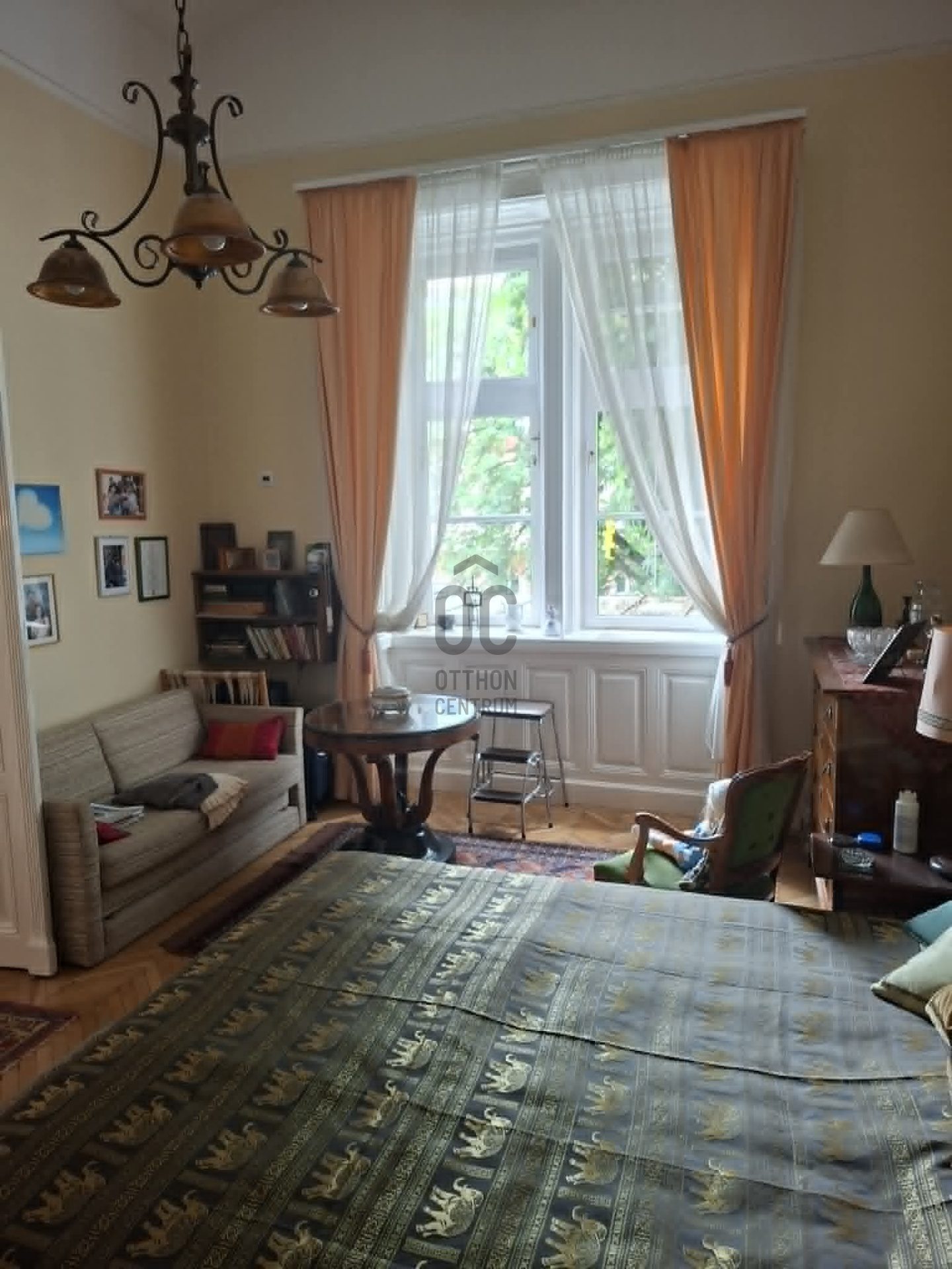 Gallery zoom image