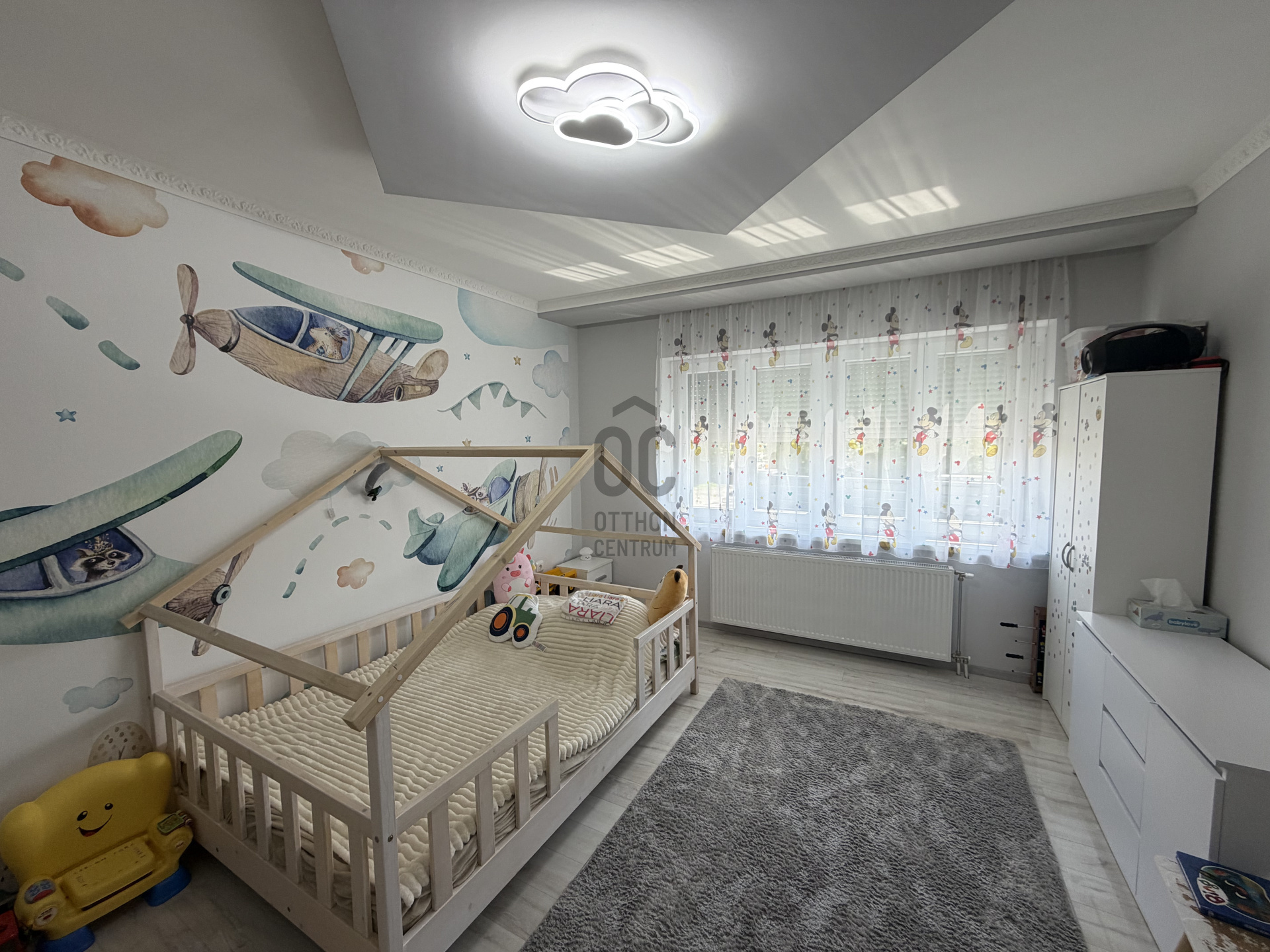 Gallery zoom image