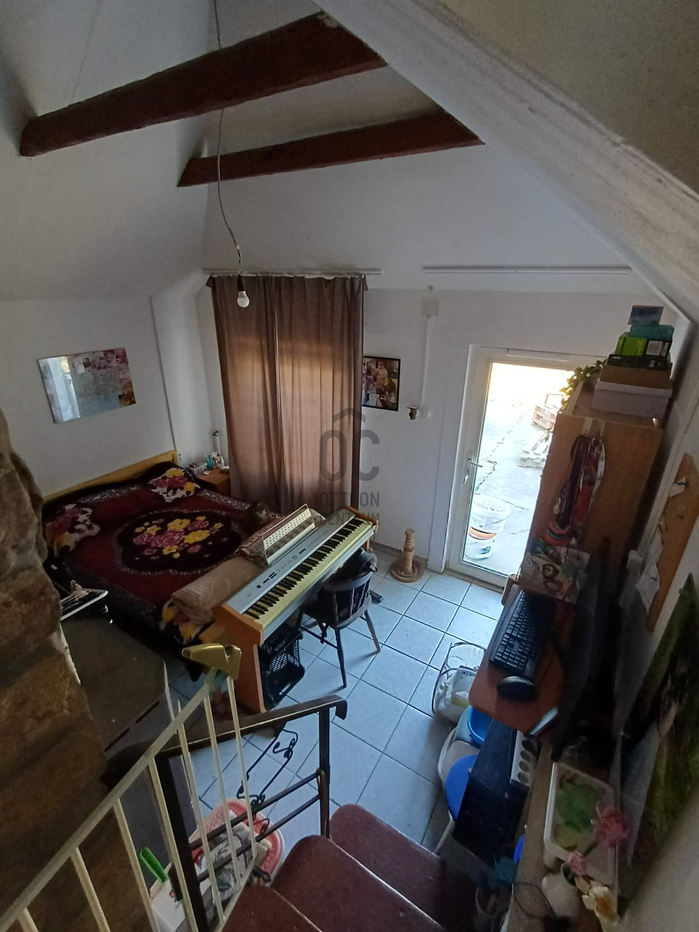 Gallery zoom image