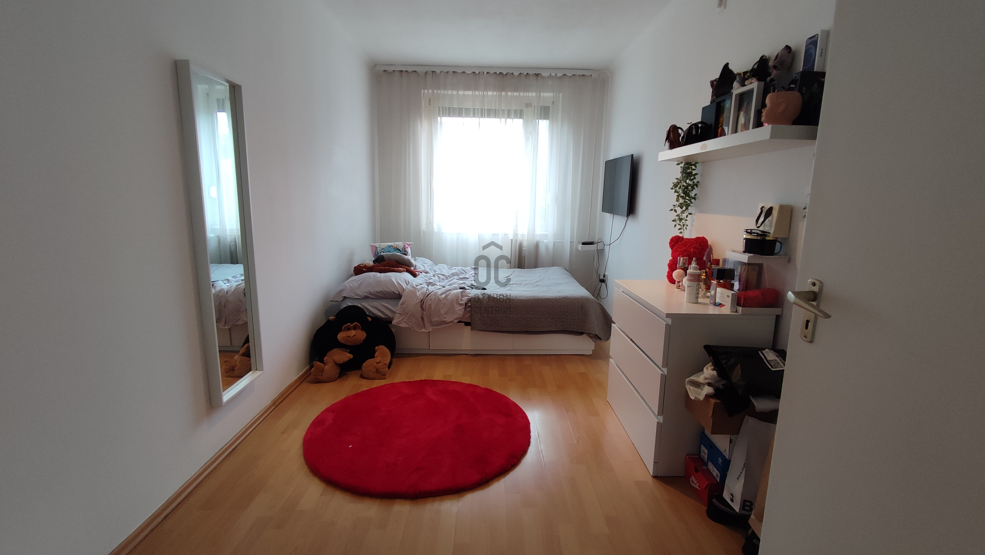 Gallery zoom image