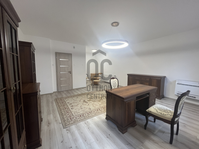 80m² · Üzlethelyiség · 300.000 Ft