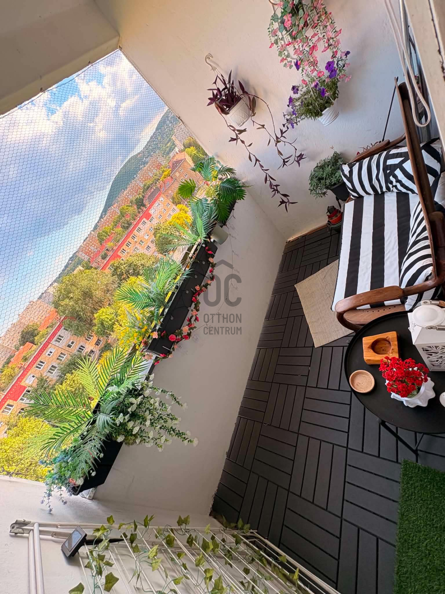 Gallery zoom image