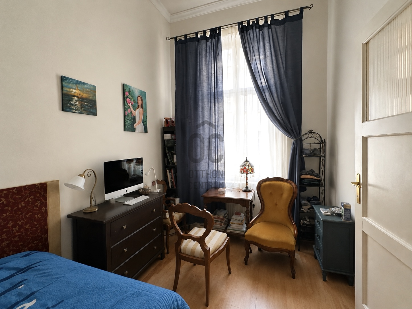 Gallery zoom image