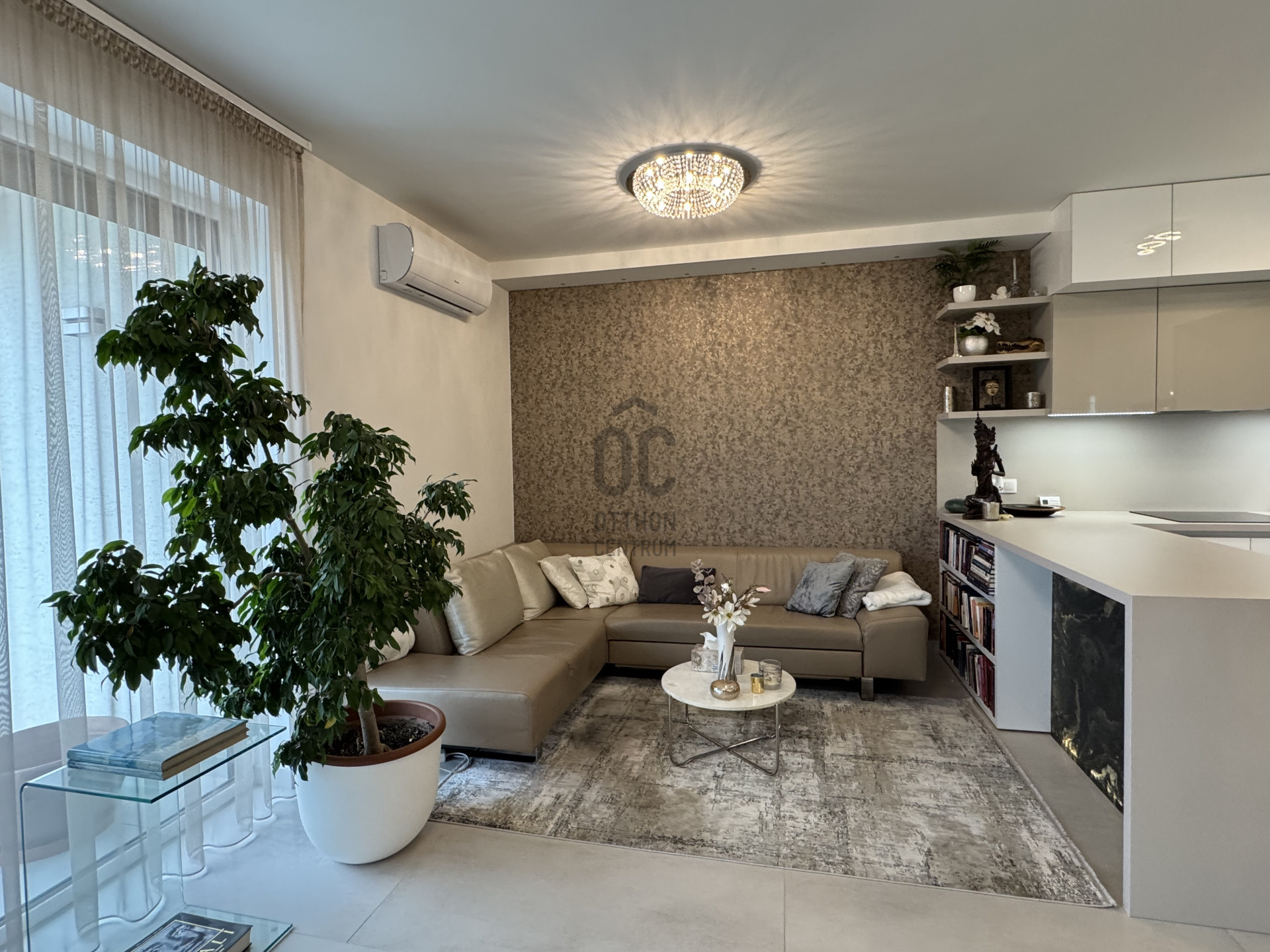 Gallery zoom image