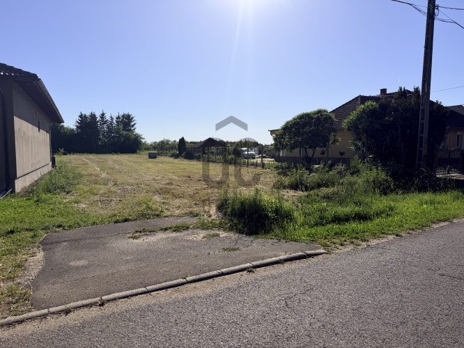 1381m² · Telek · 8.500.000 Ft