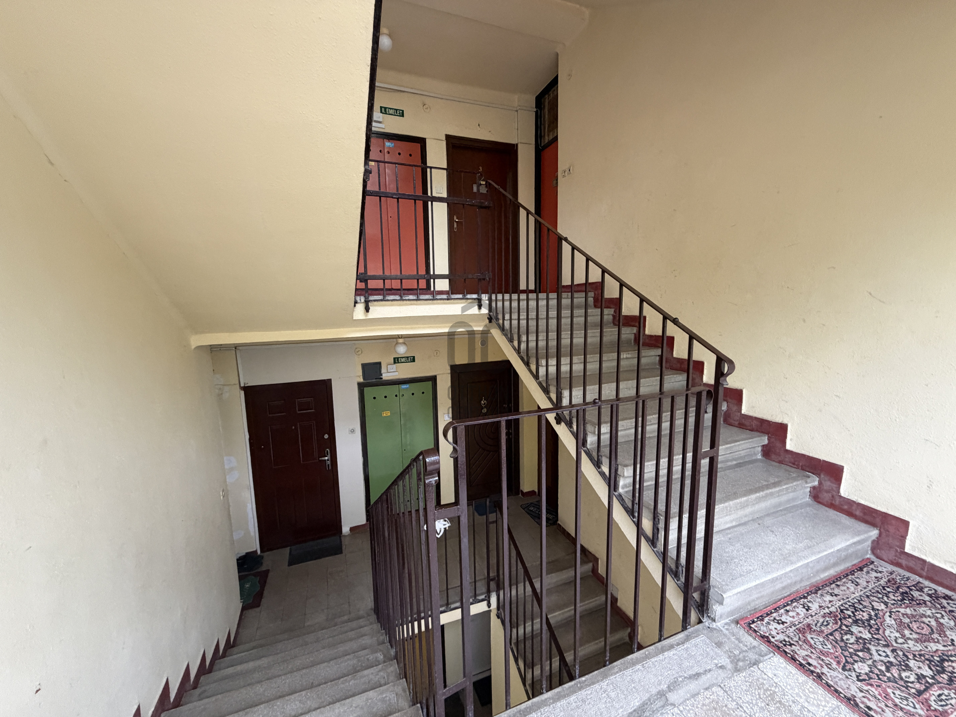 Gallery zoom image