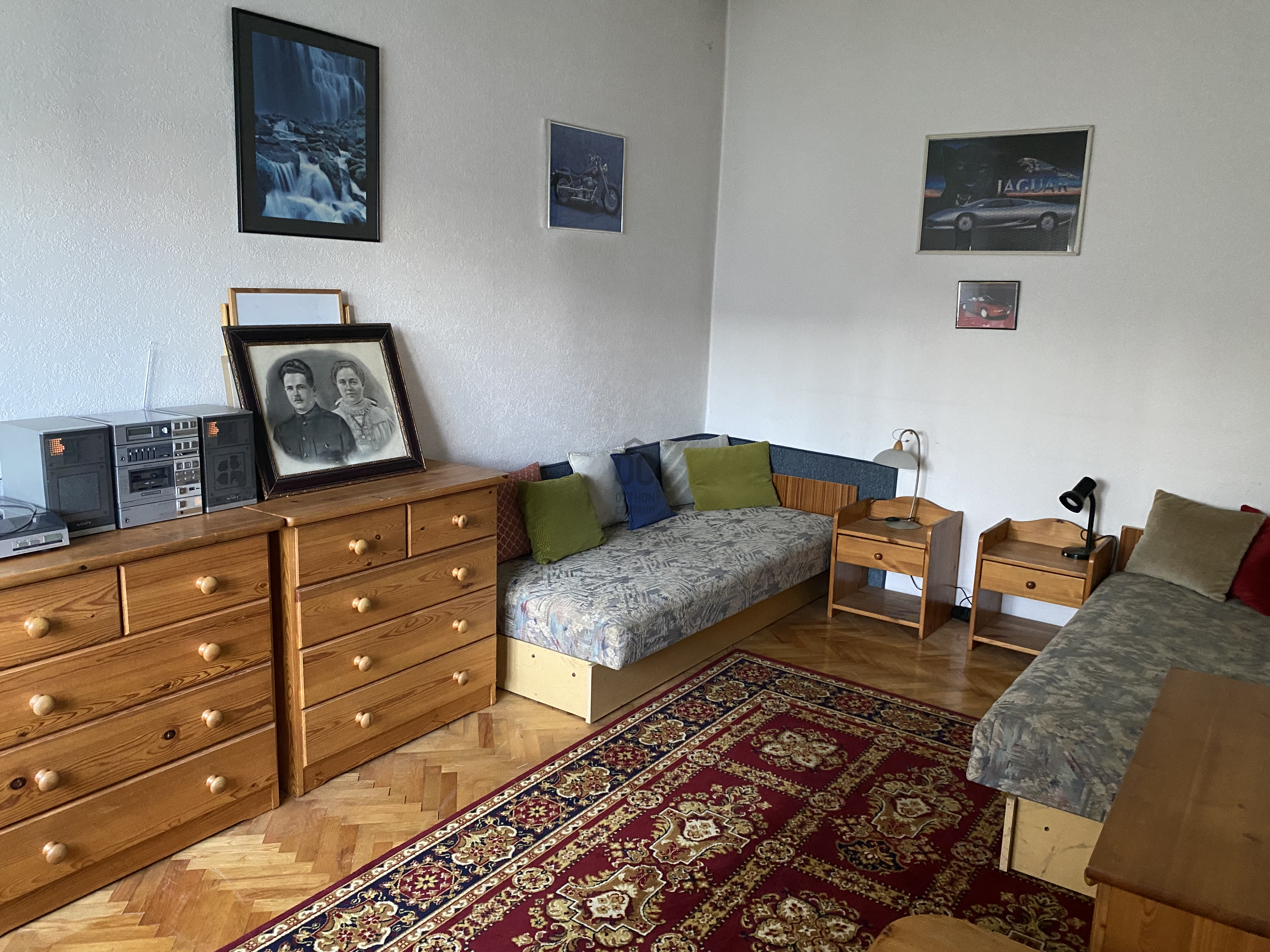 Gallery zoom image