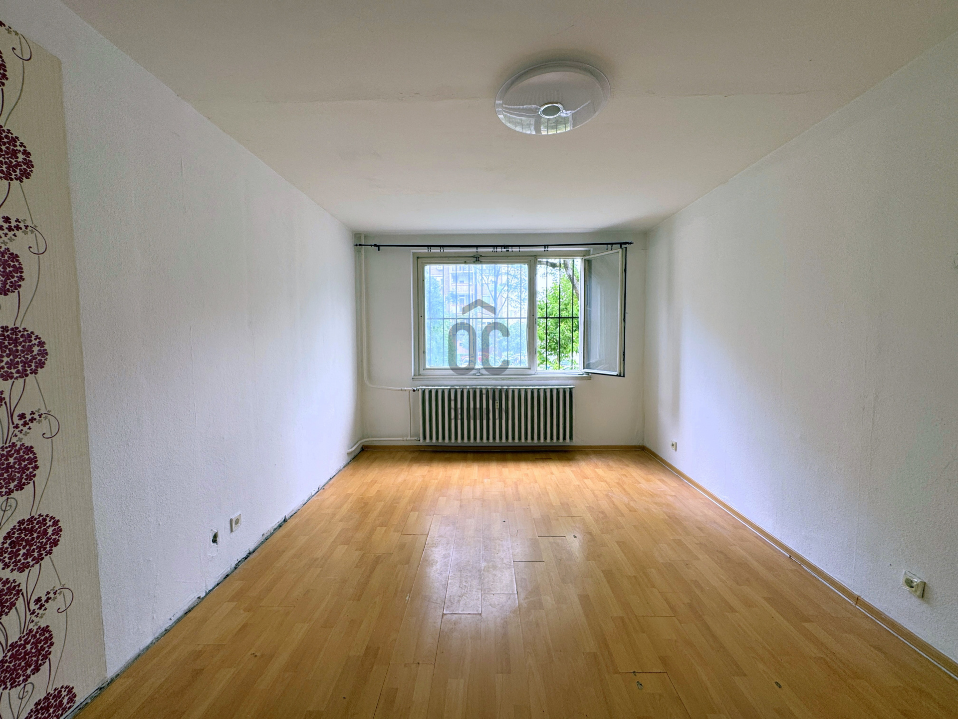 Gallery zoom image
