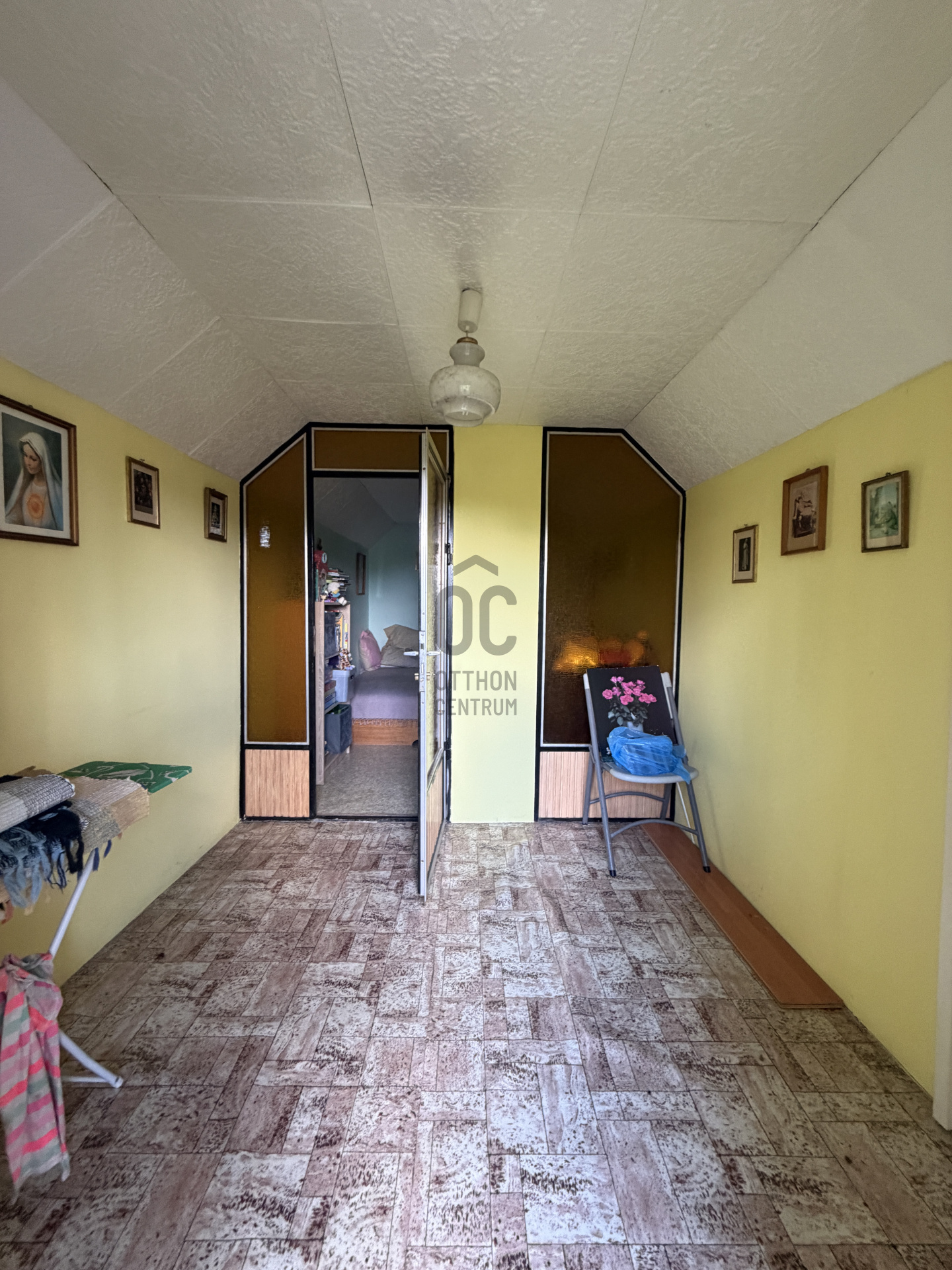Gallery zoom image