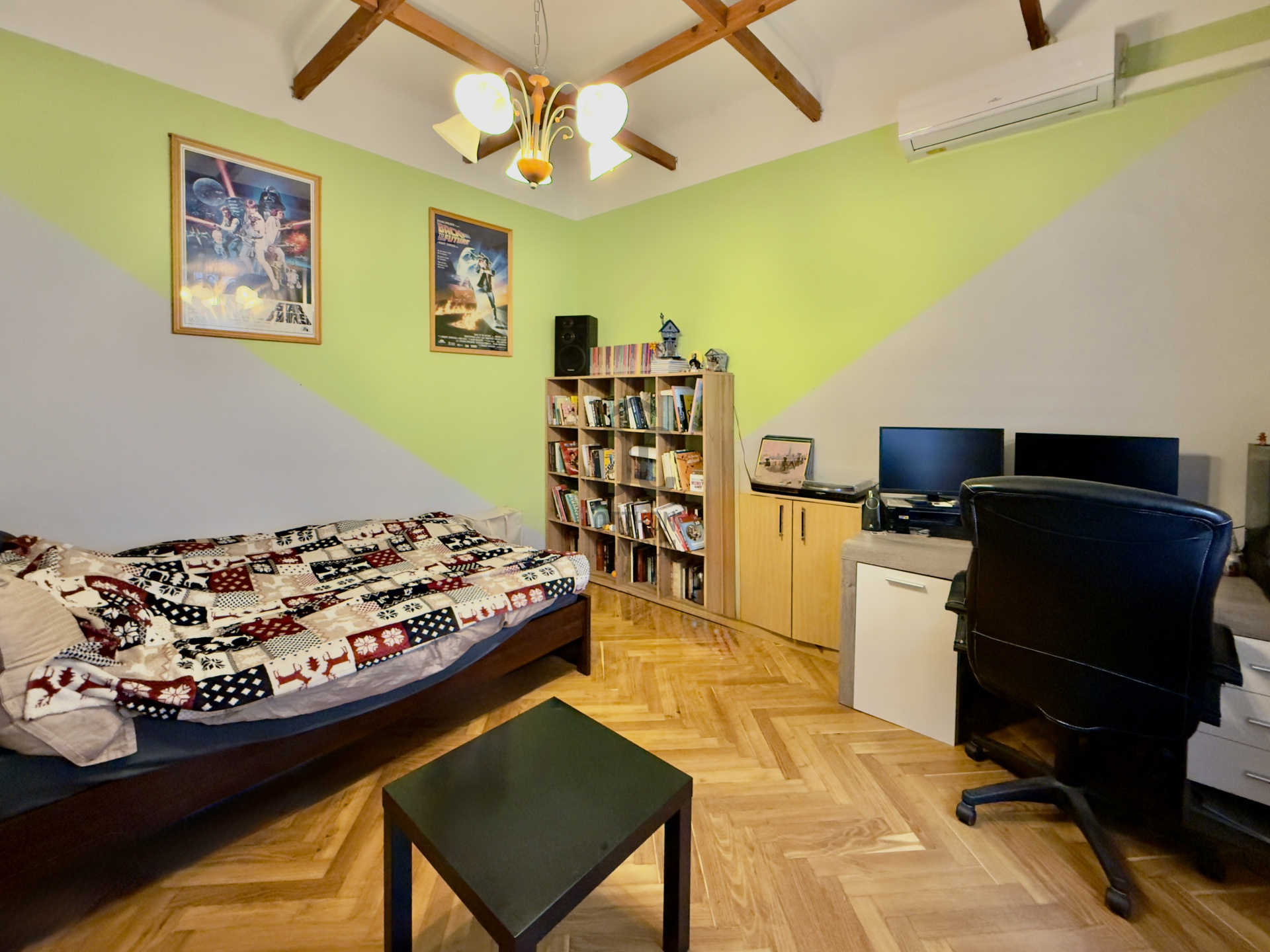 Gallery zoom image