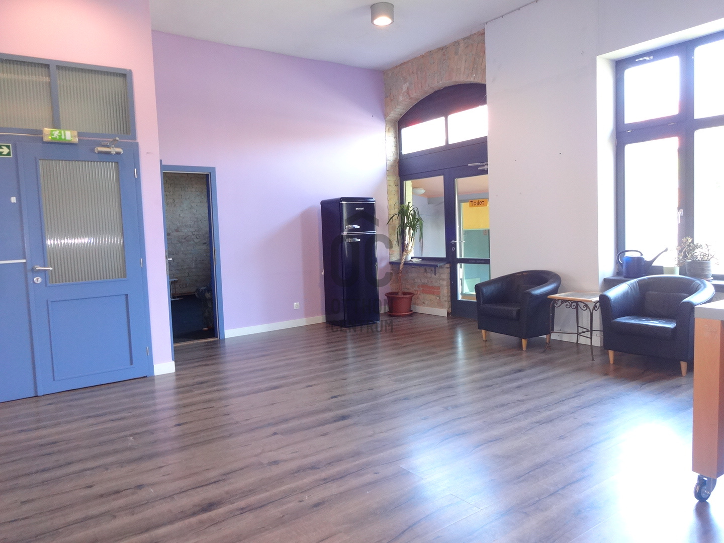 Gallery zoom image