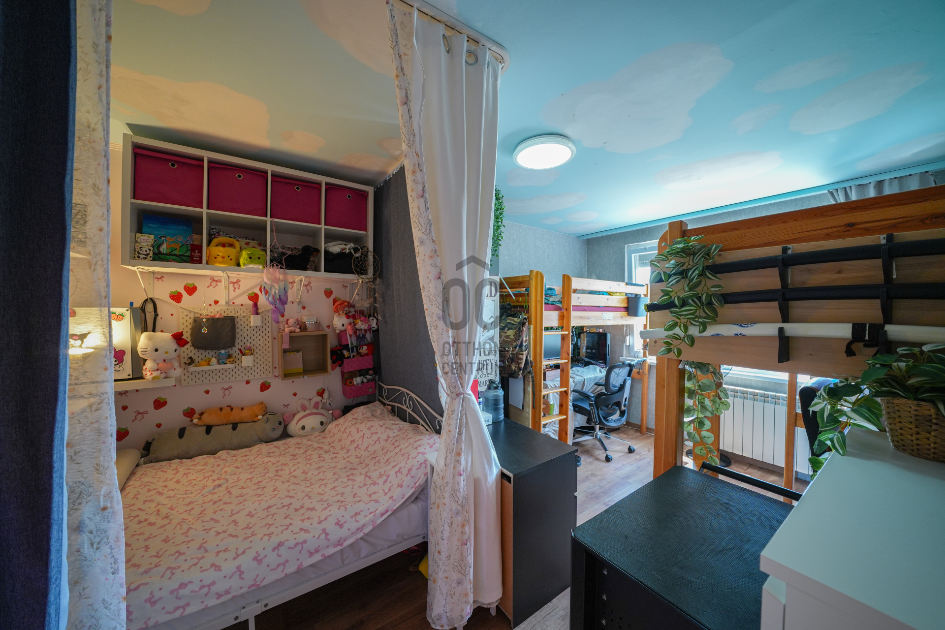 Gallery zoom image