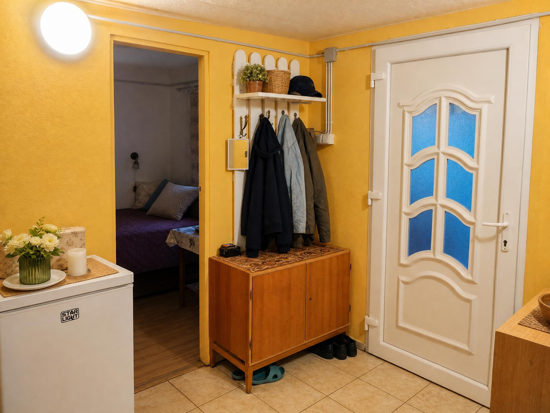 Gallery zoom image