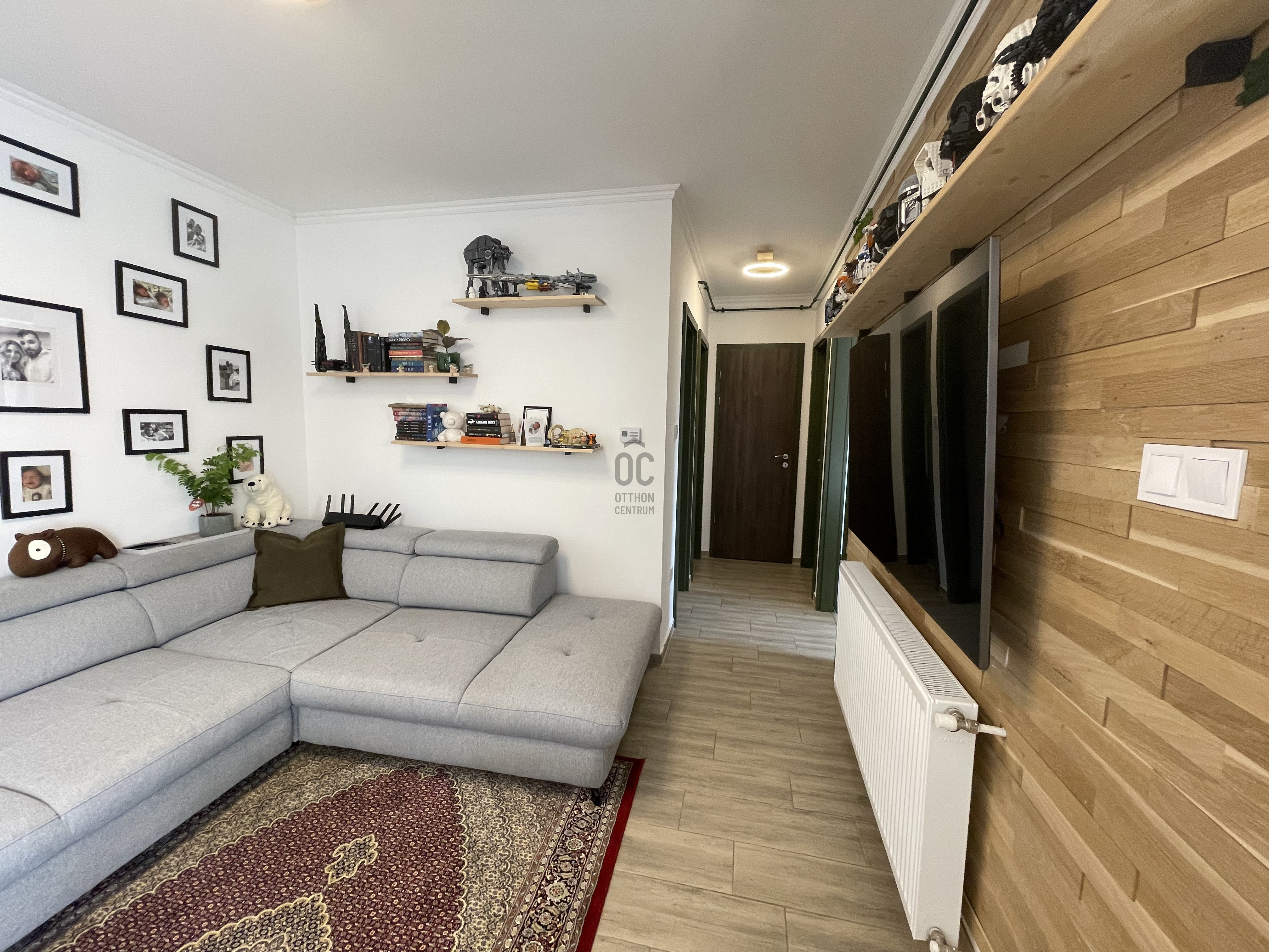 Gallery zoom image