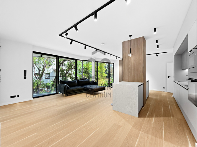 4 bed · 1046m² · Lakás · 376.000.000 Ft