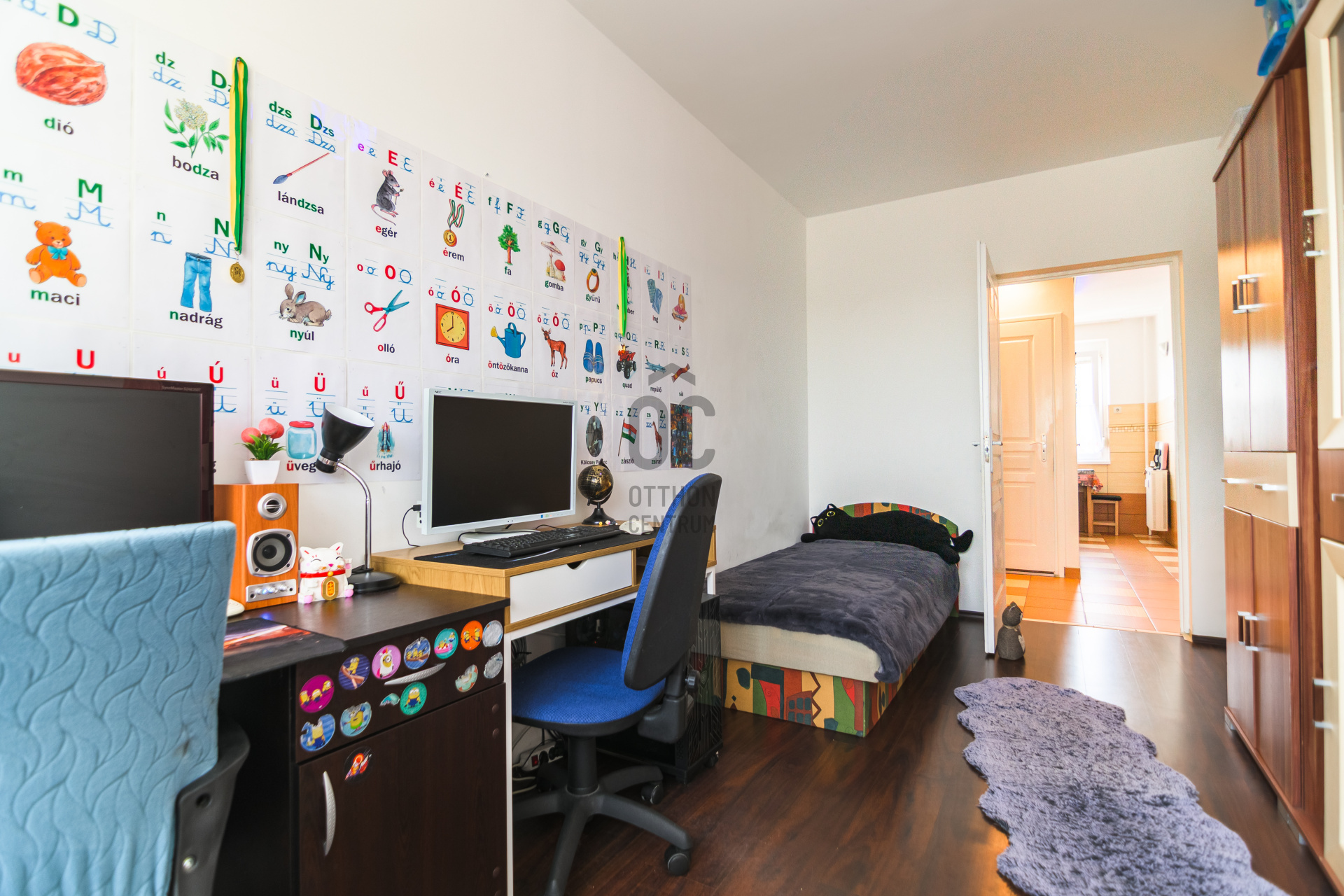 Gallery zoom image