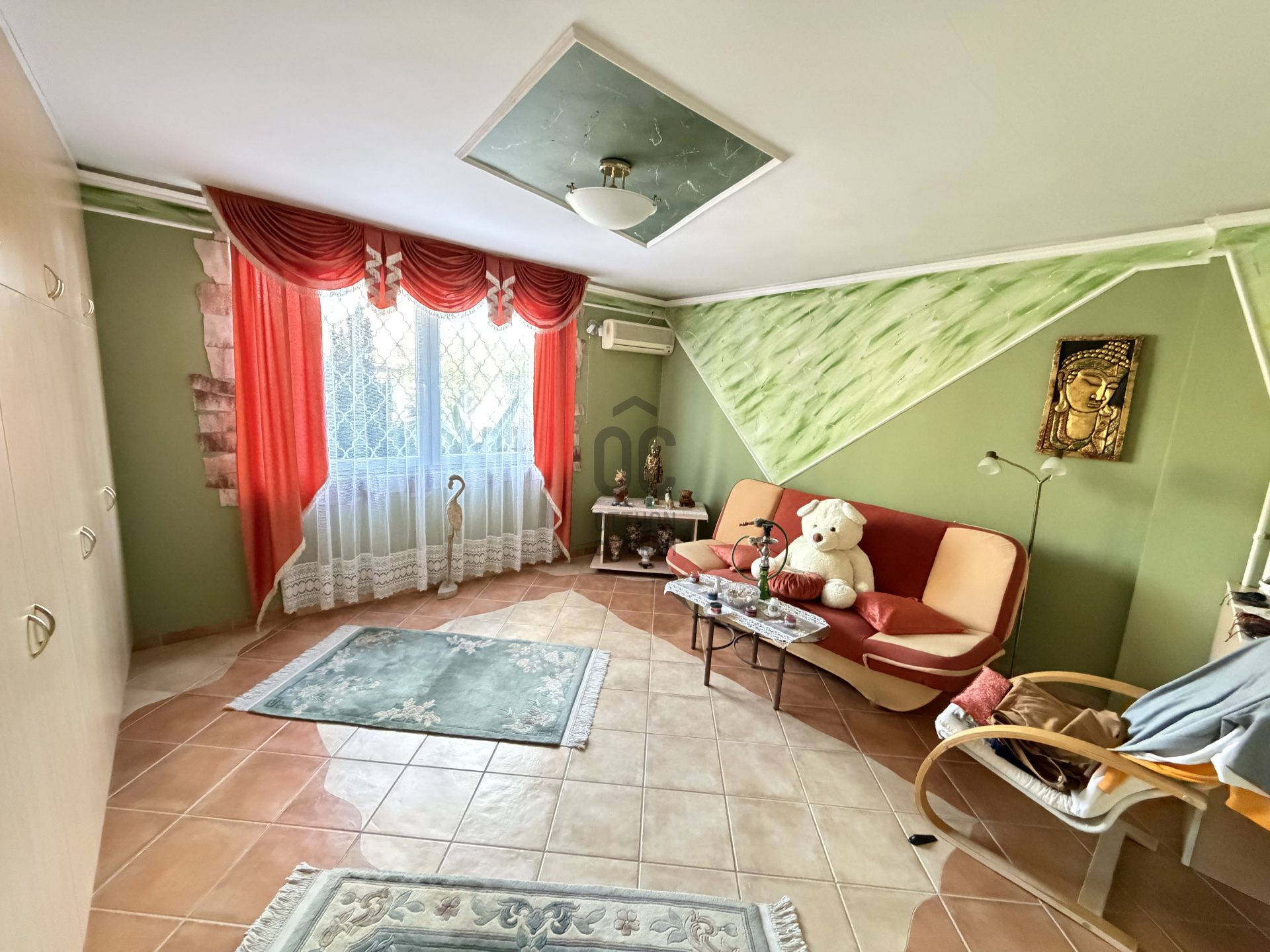 Gallery zoom image