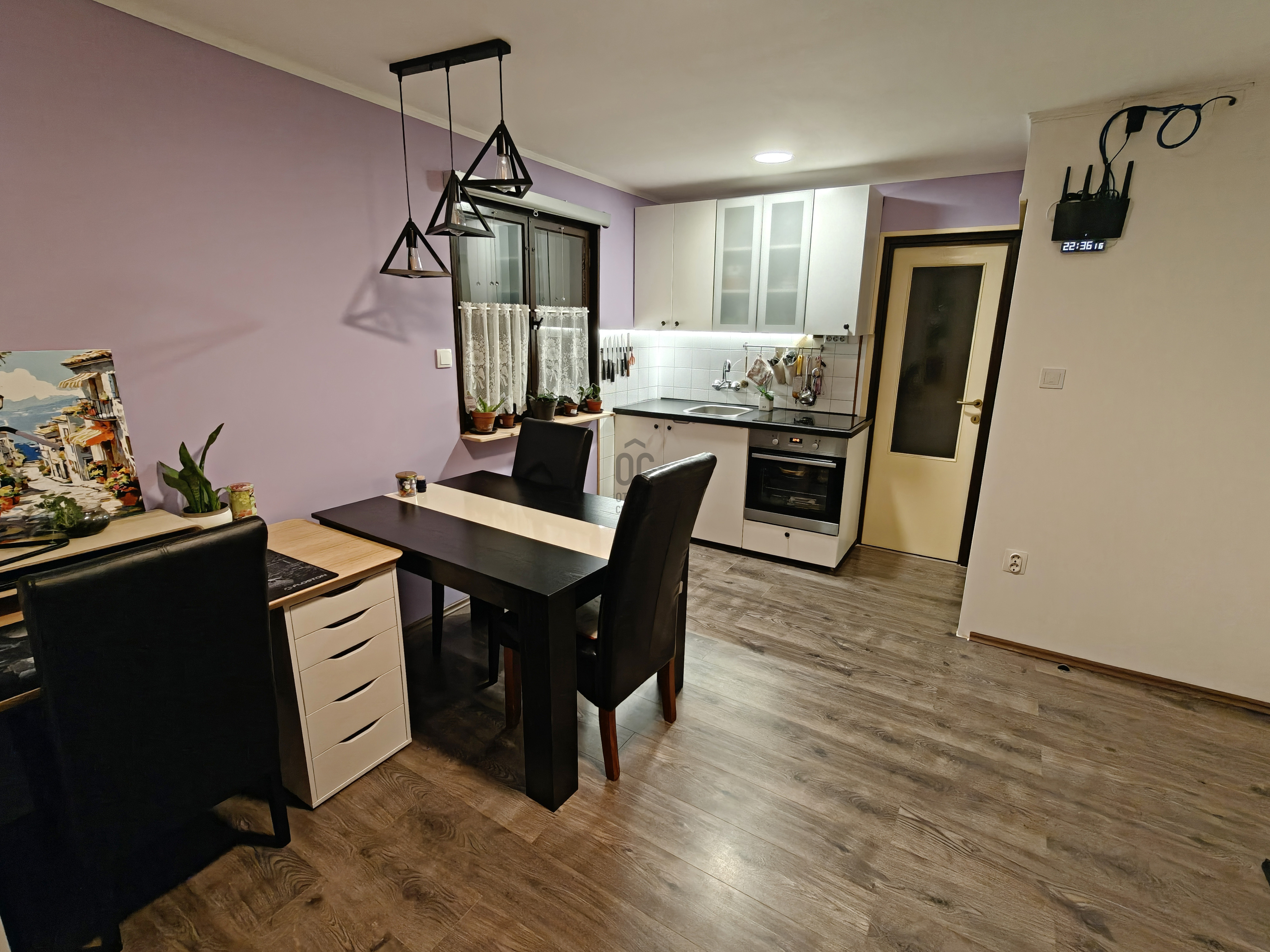 Gallery zoom image