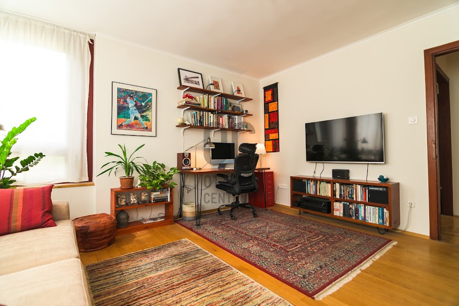 Gallery zoom image
