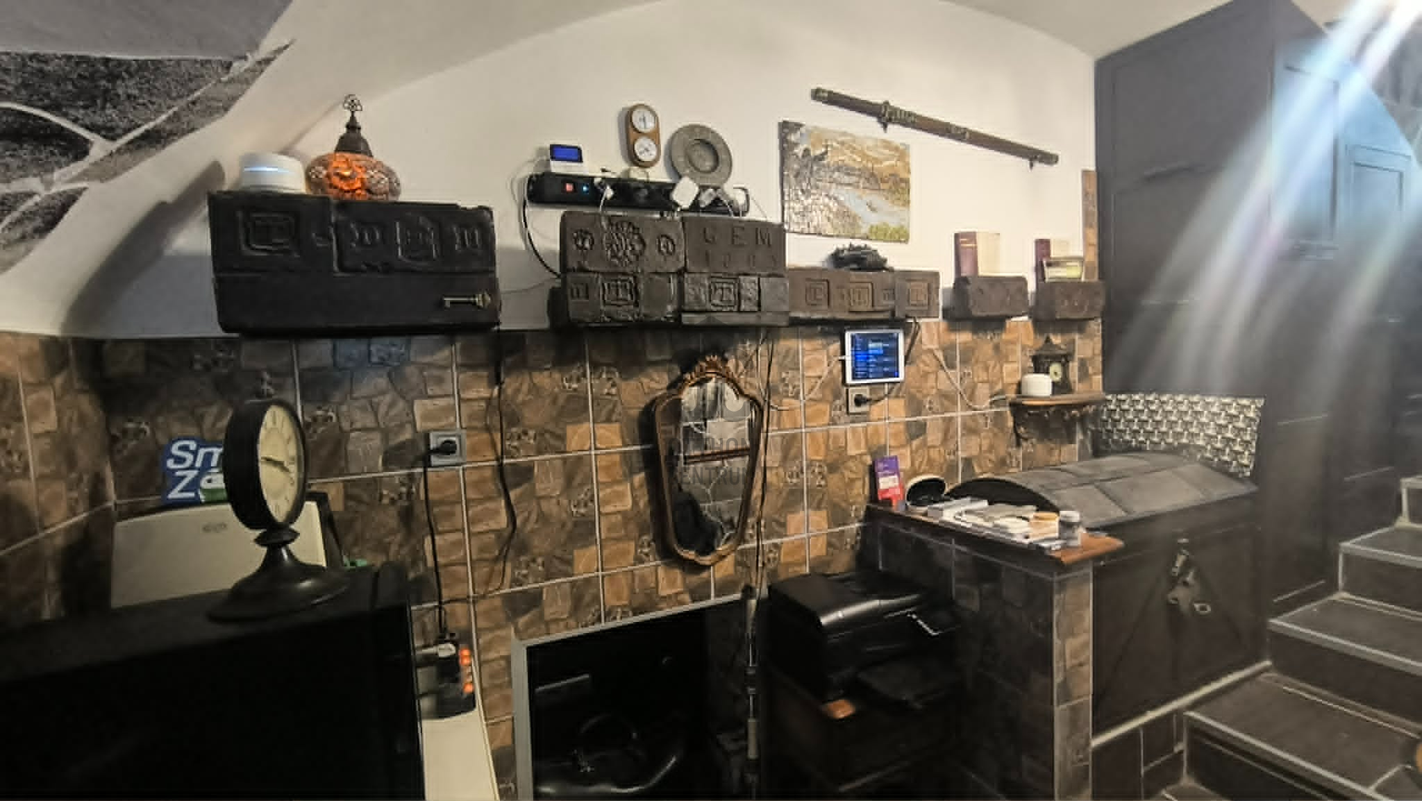 Gallery zoom image