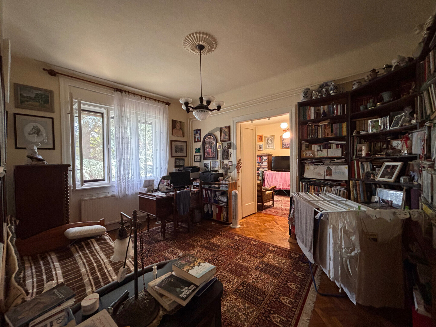 Gallery zoom image