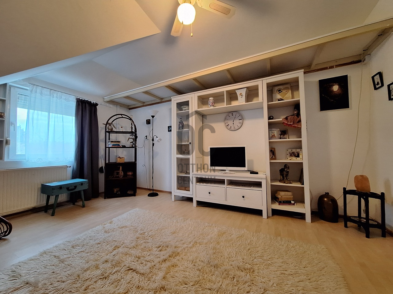 Gallery zoom image