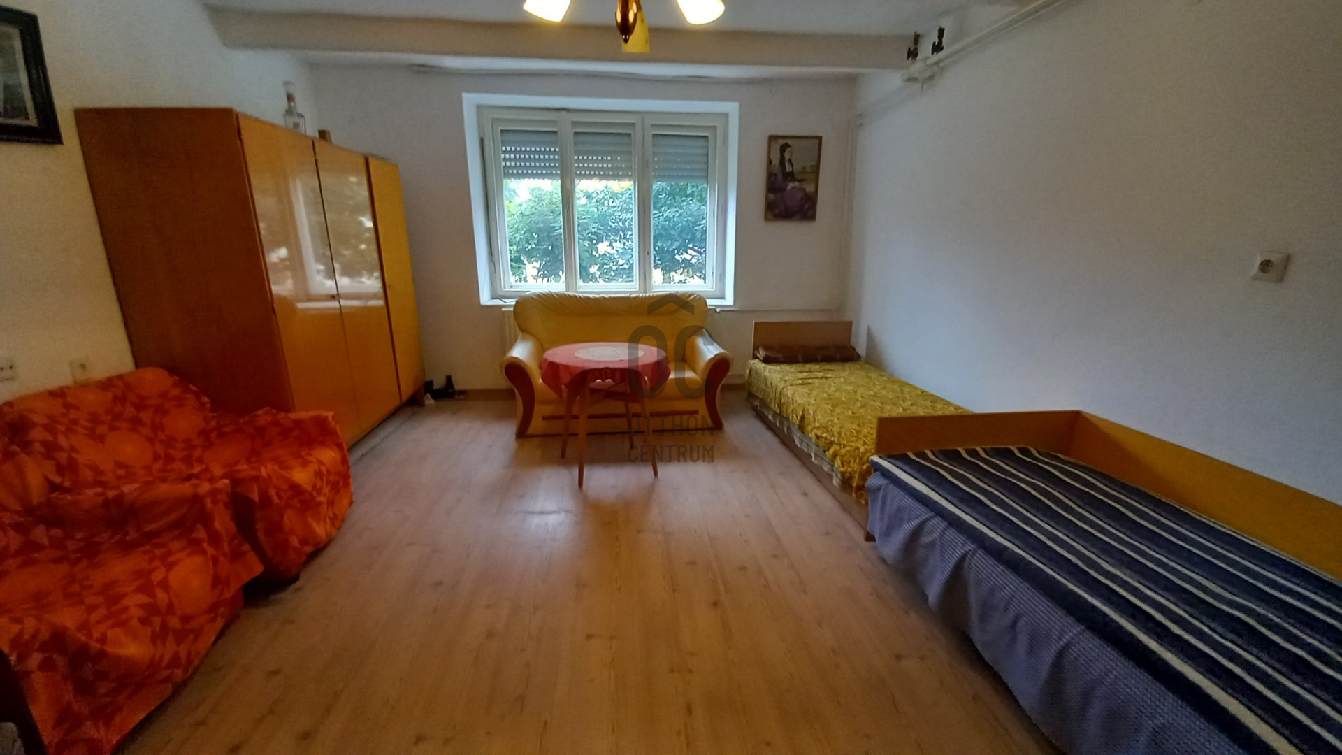 Gallery zoom image