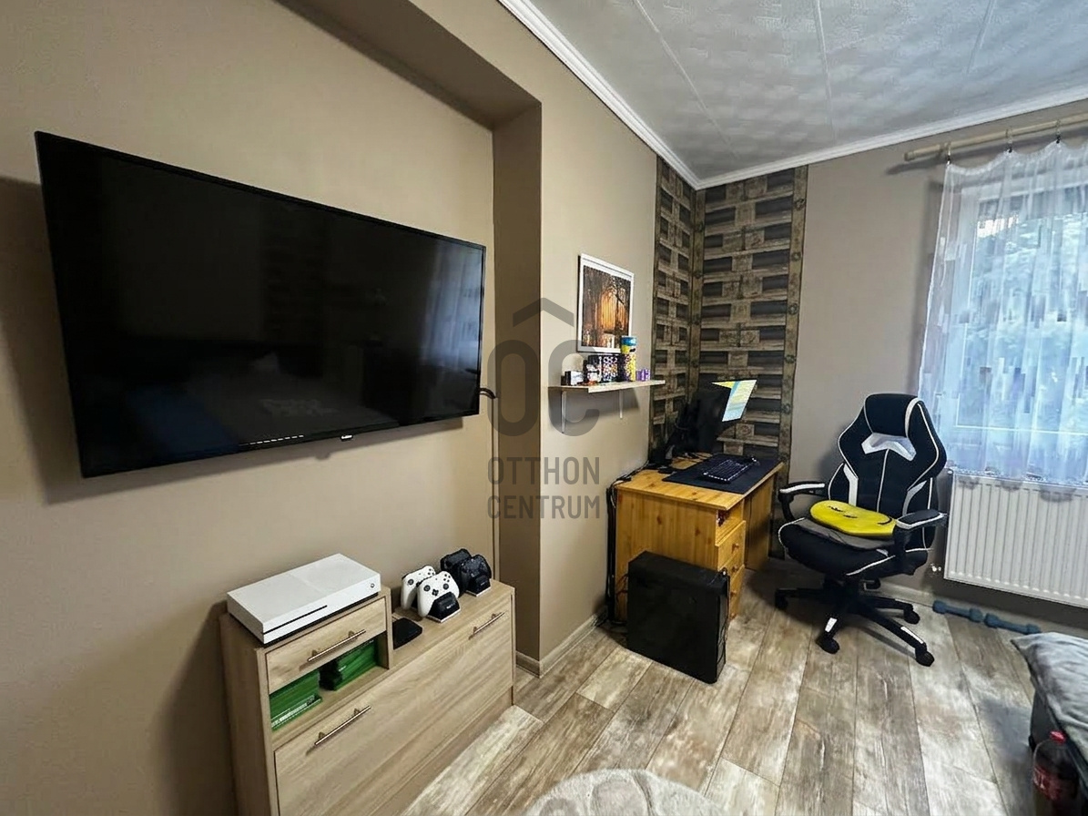 Gallery zoom image