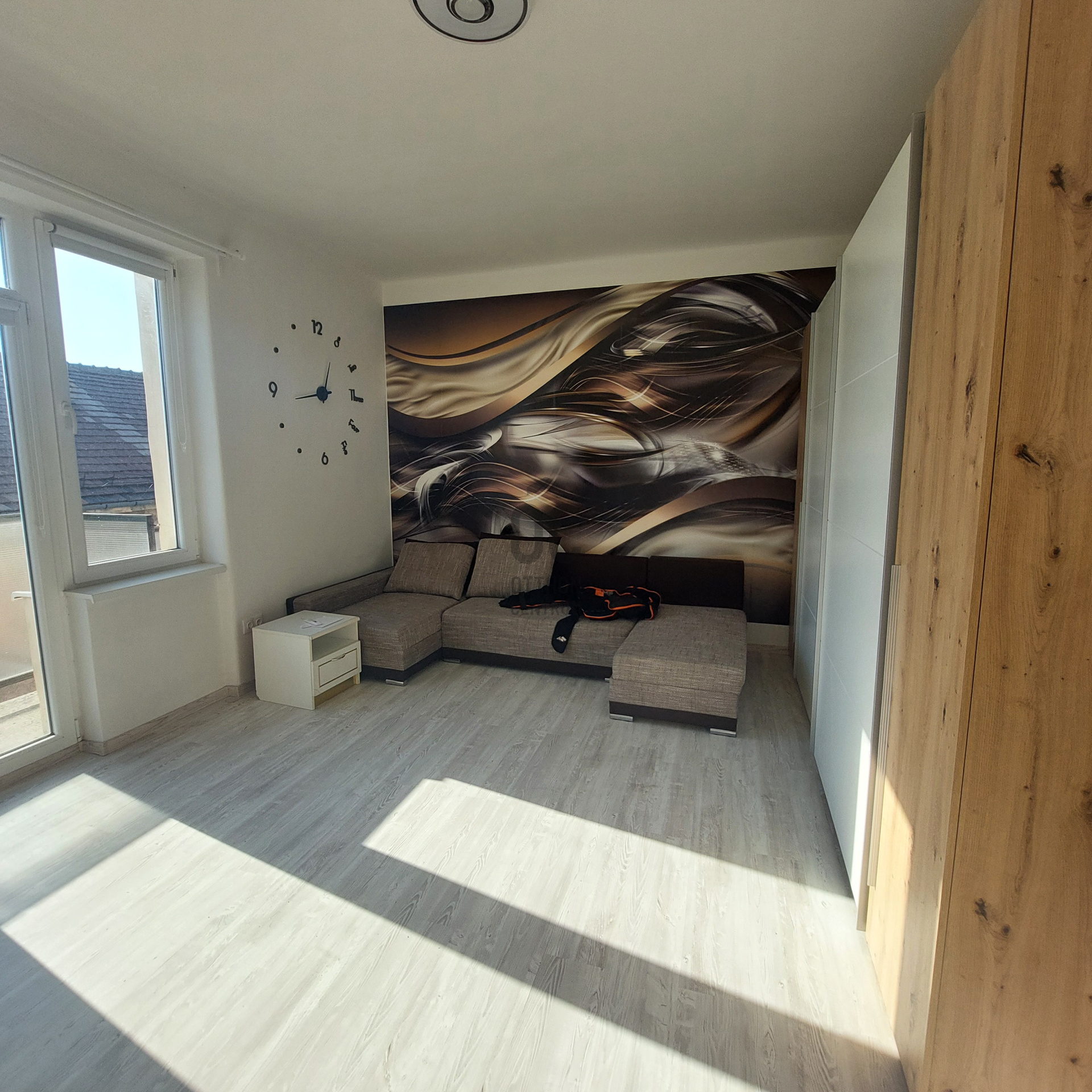 Gallery zoom image