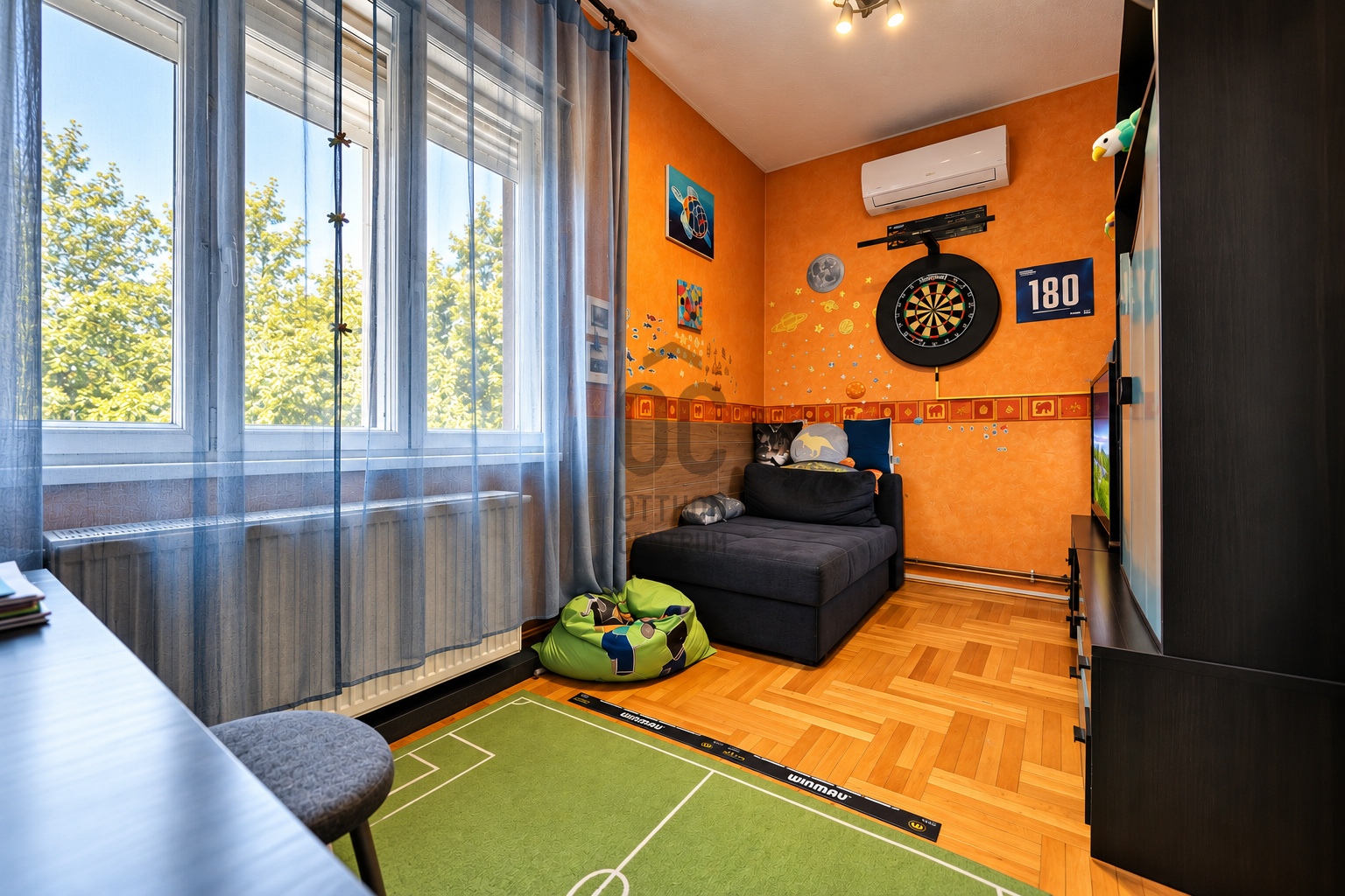 Gallery zoom image