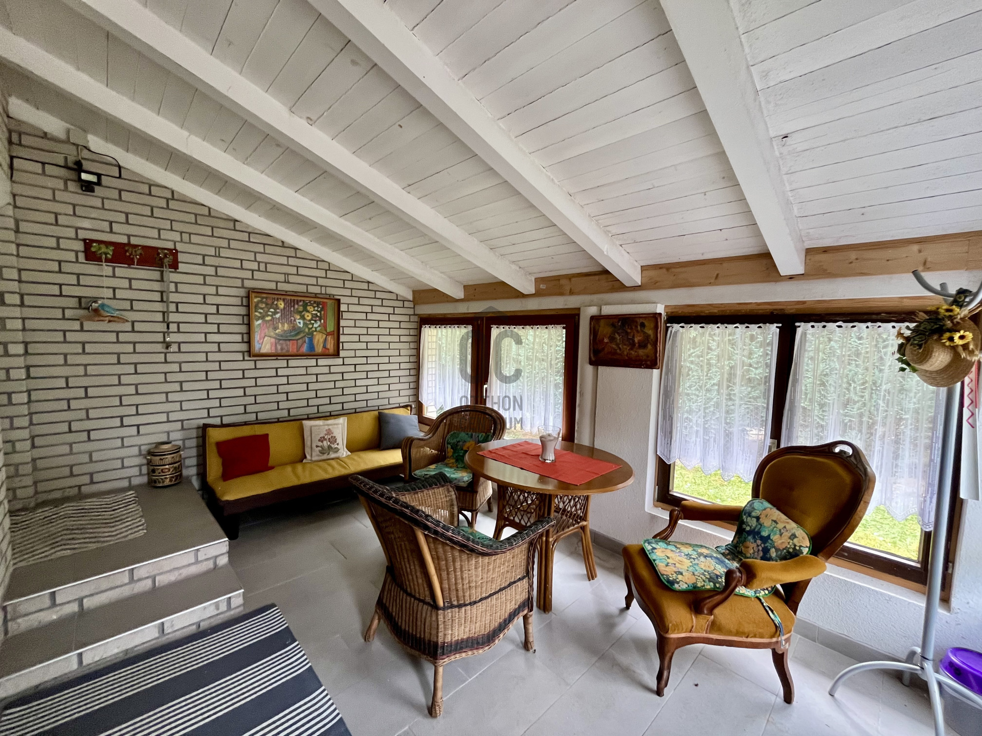 Gallery zoom image