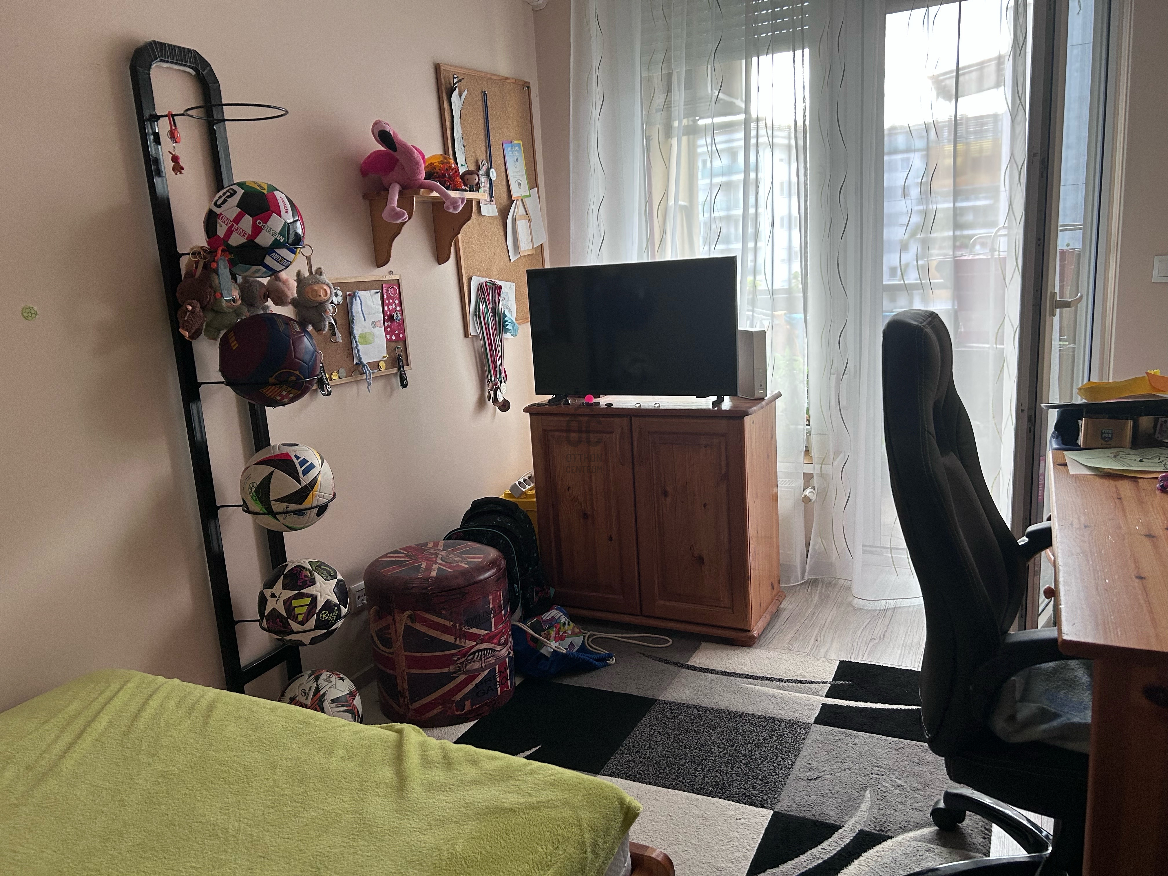 Gallery zoom image