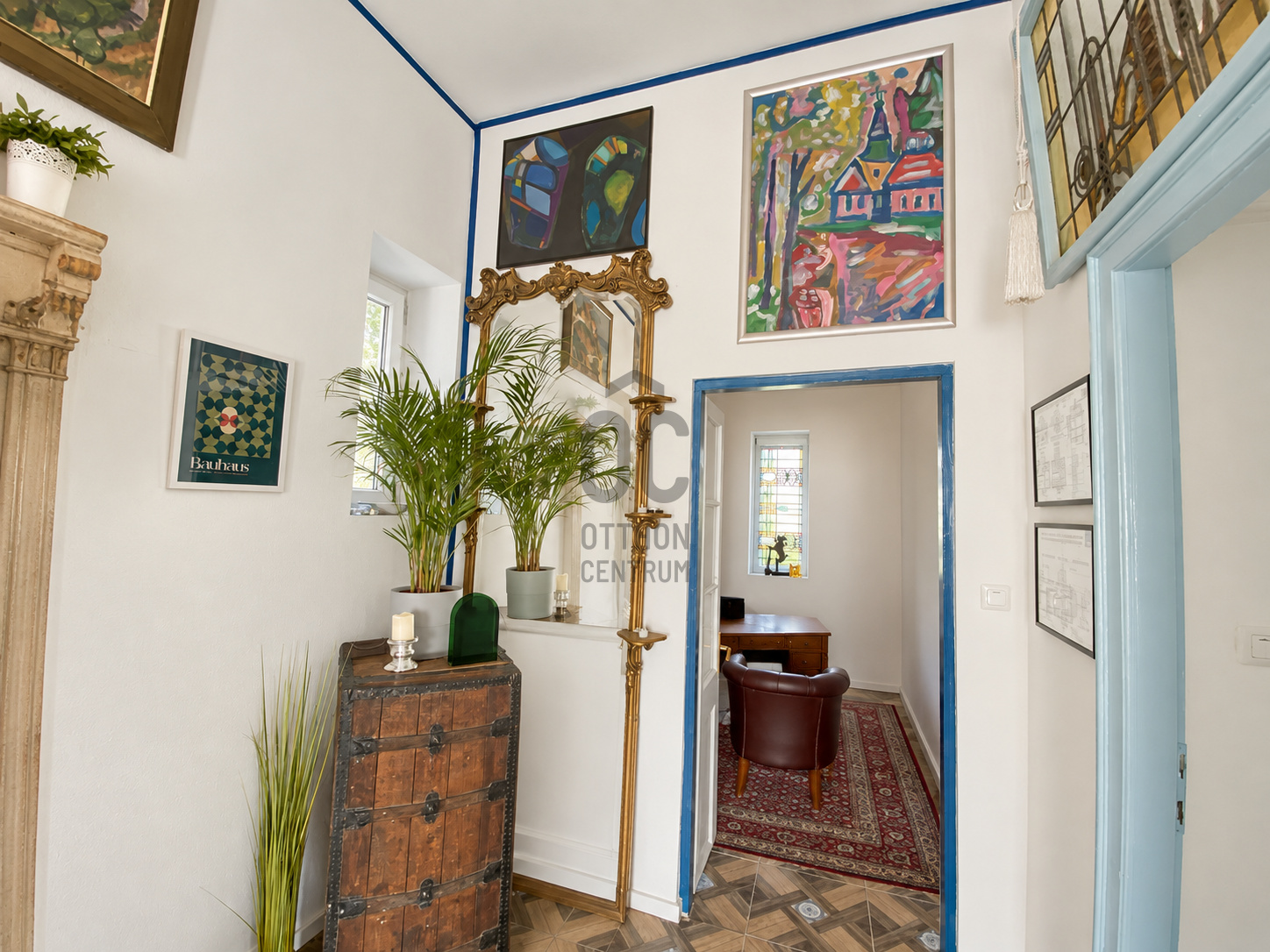 Gallery zoom image