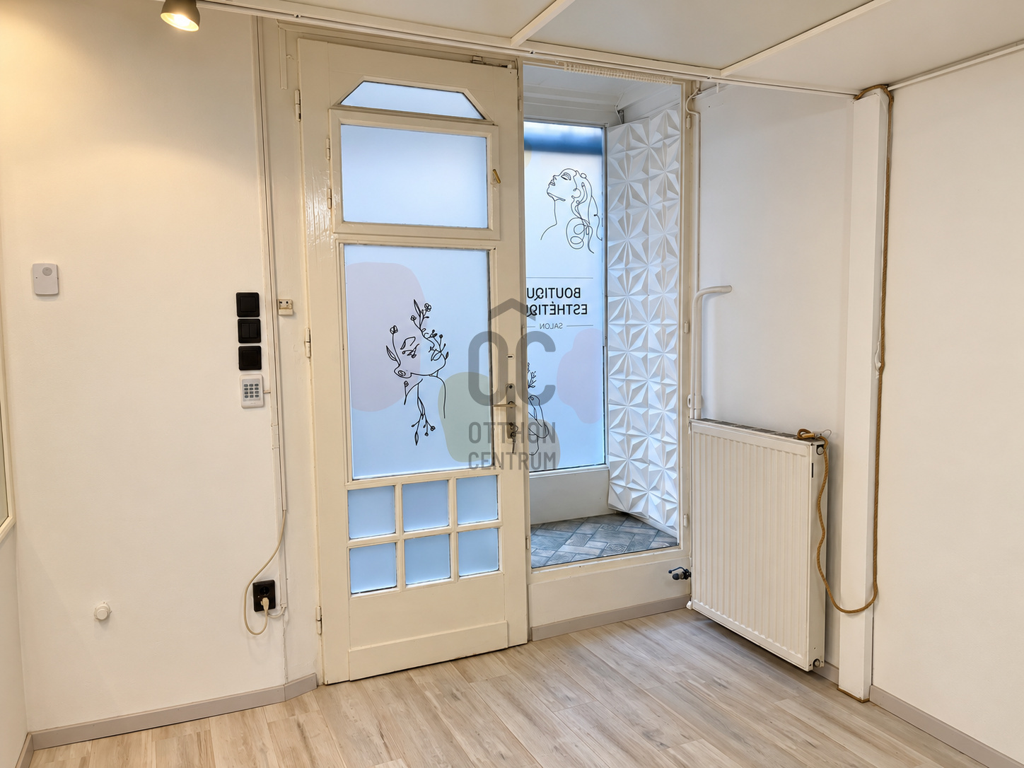 Gallery zoom image