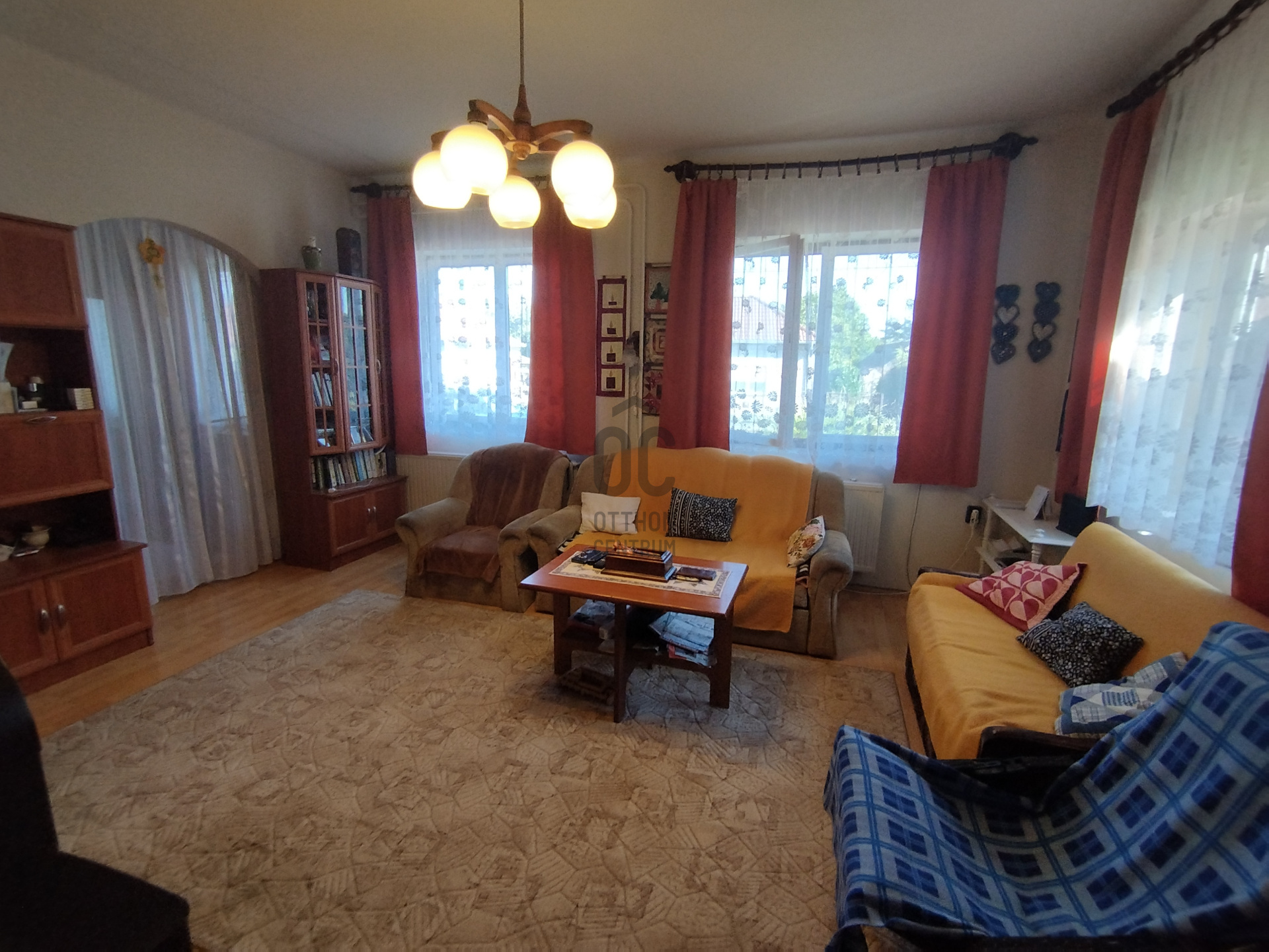Gallery zoom image
