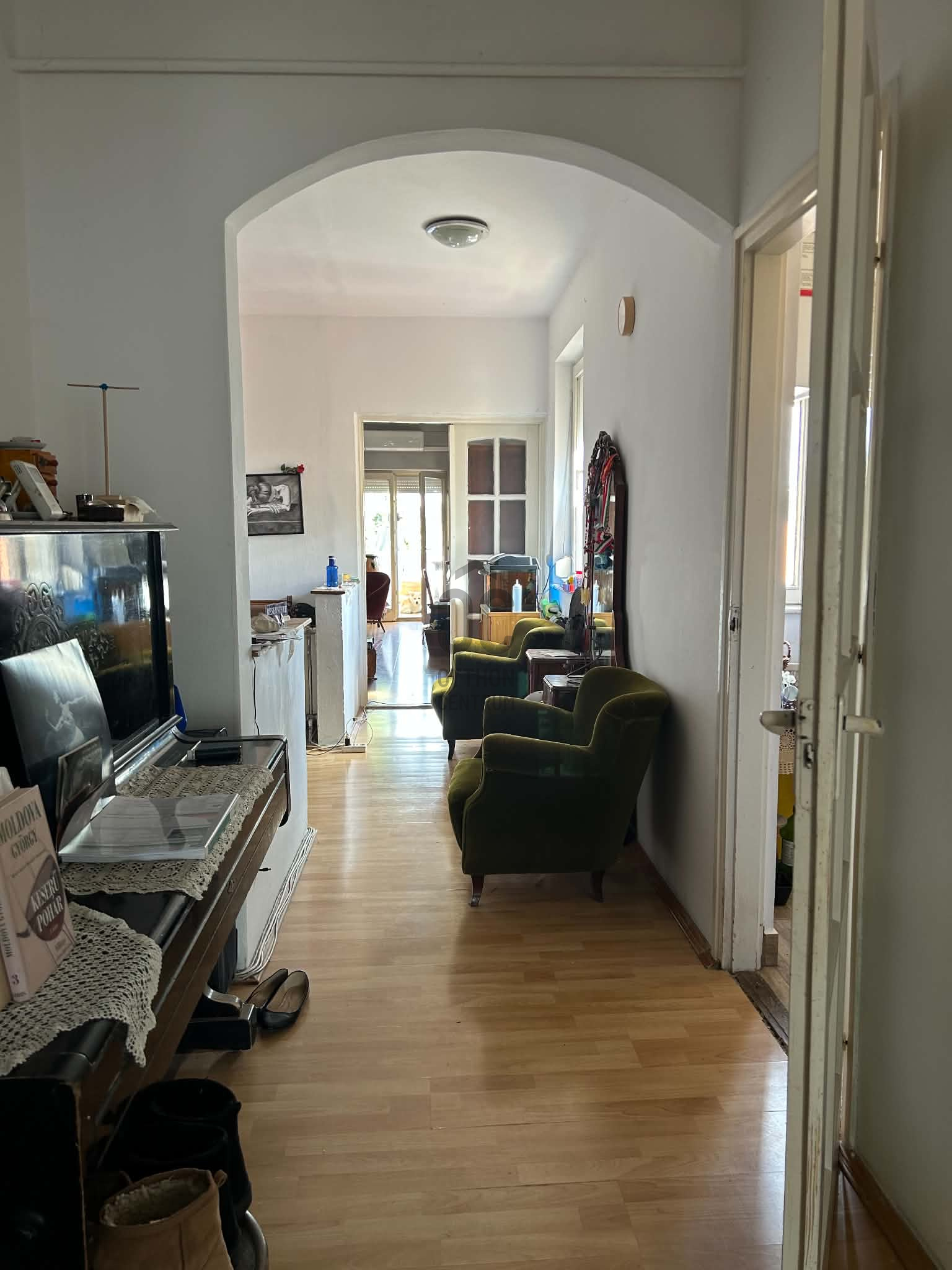Gallery zoom image