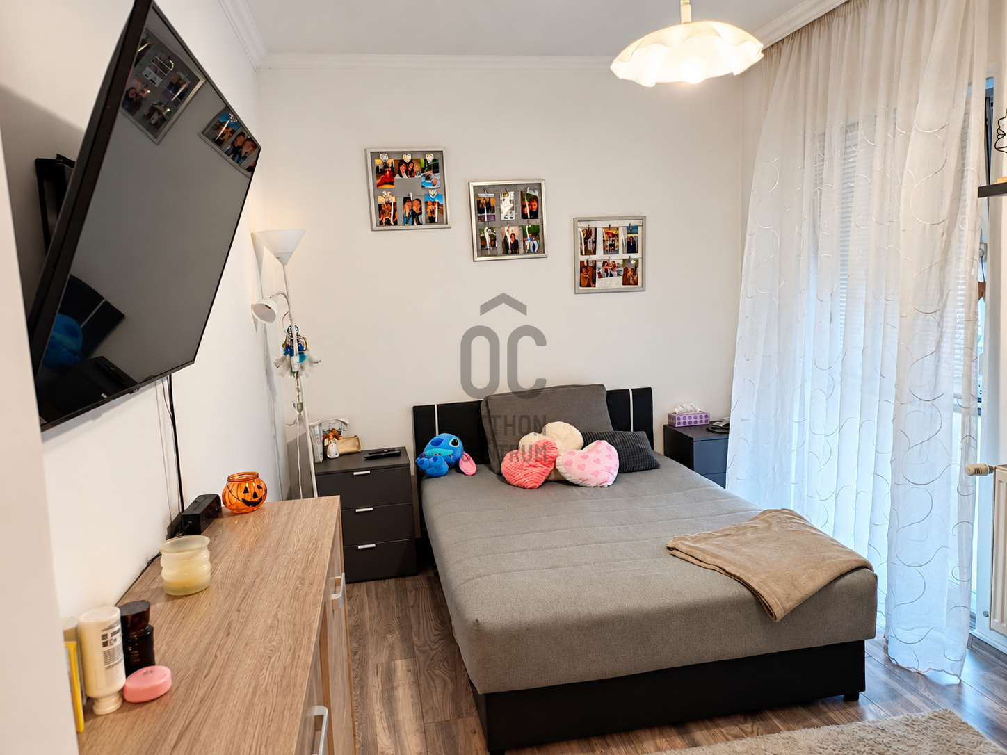 Gallery zoom image
