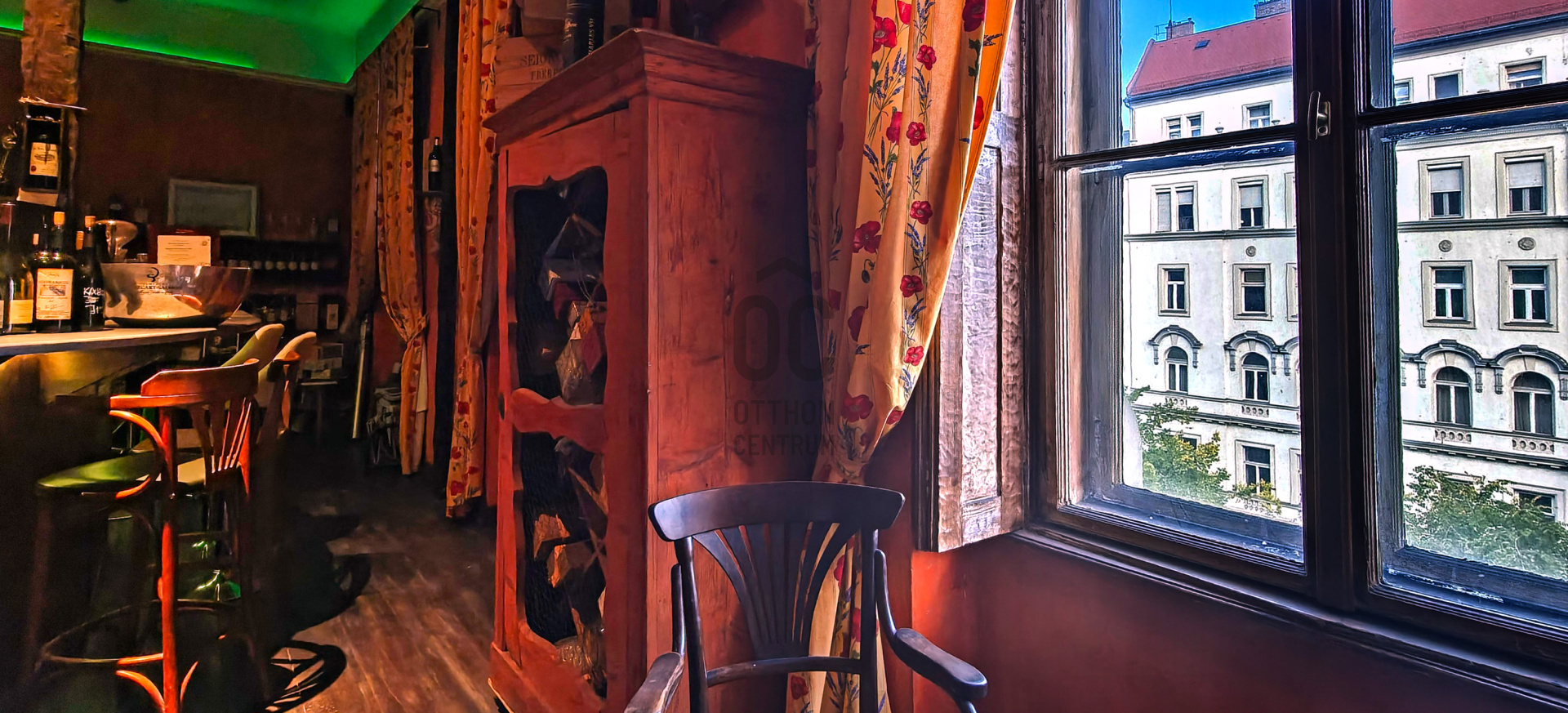 Gallery zoom image