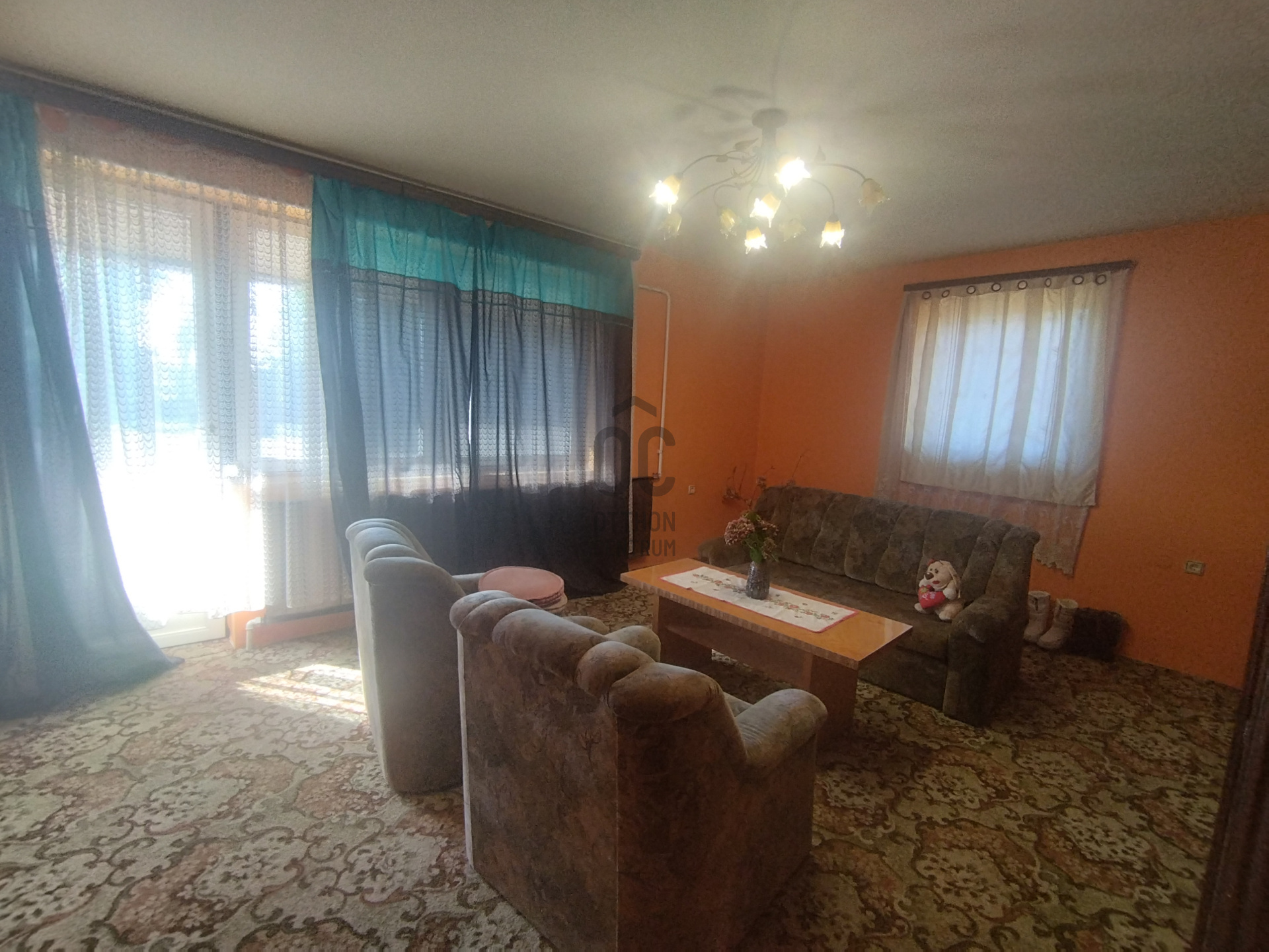 Gallery zoom image