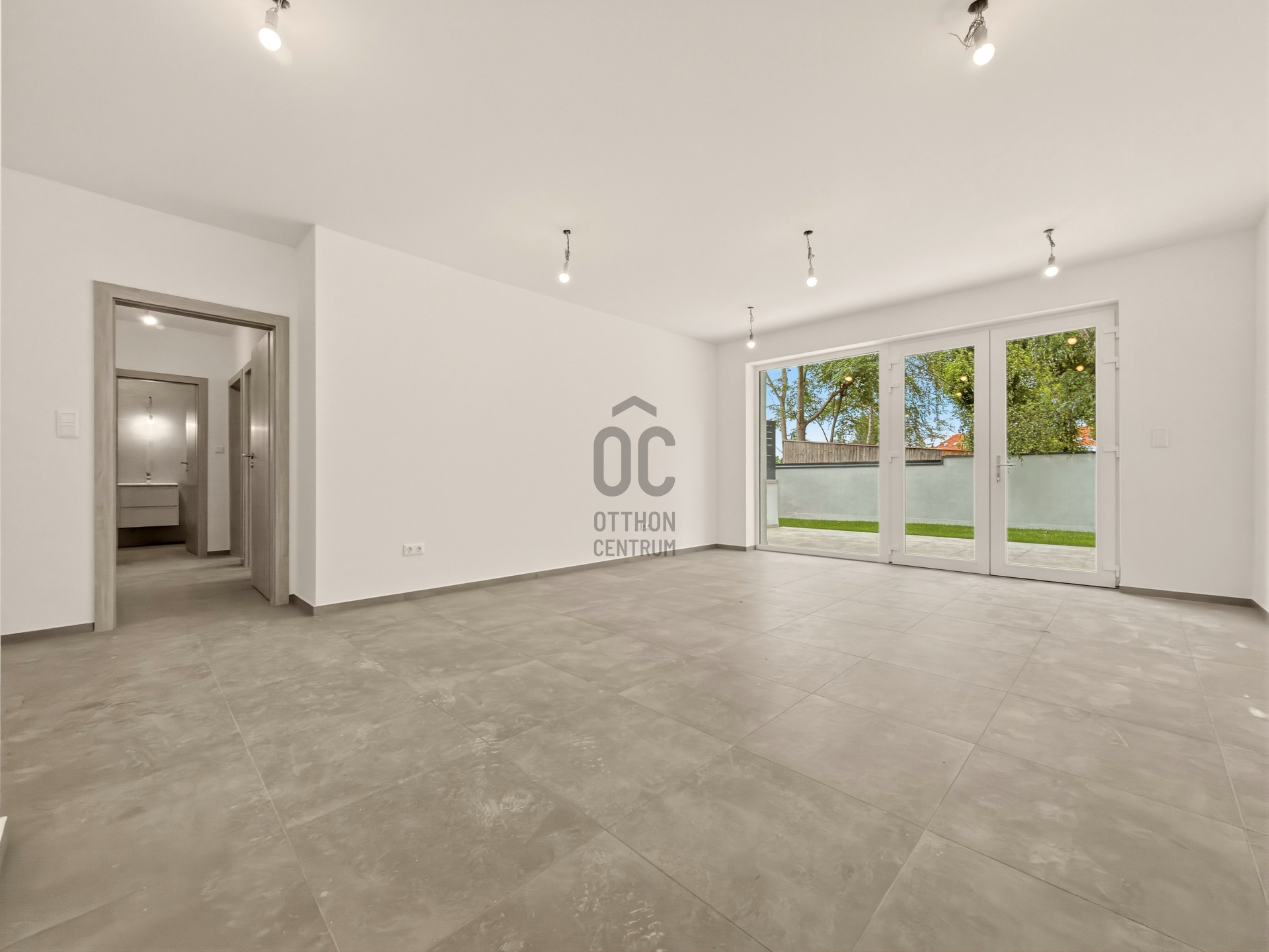 Gallery zoom image